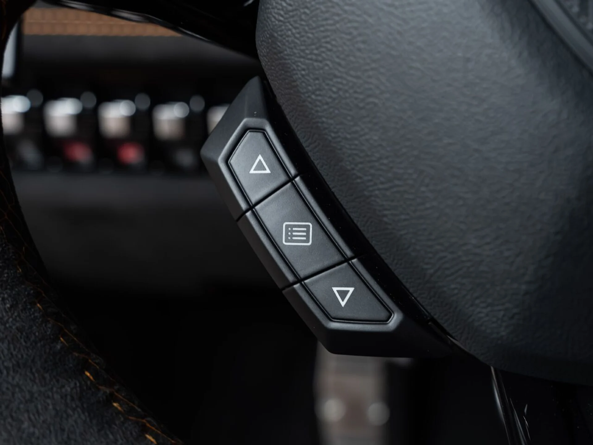 mph097_3991901902_lamborghini_huracan_2023_2dd4a506c0