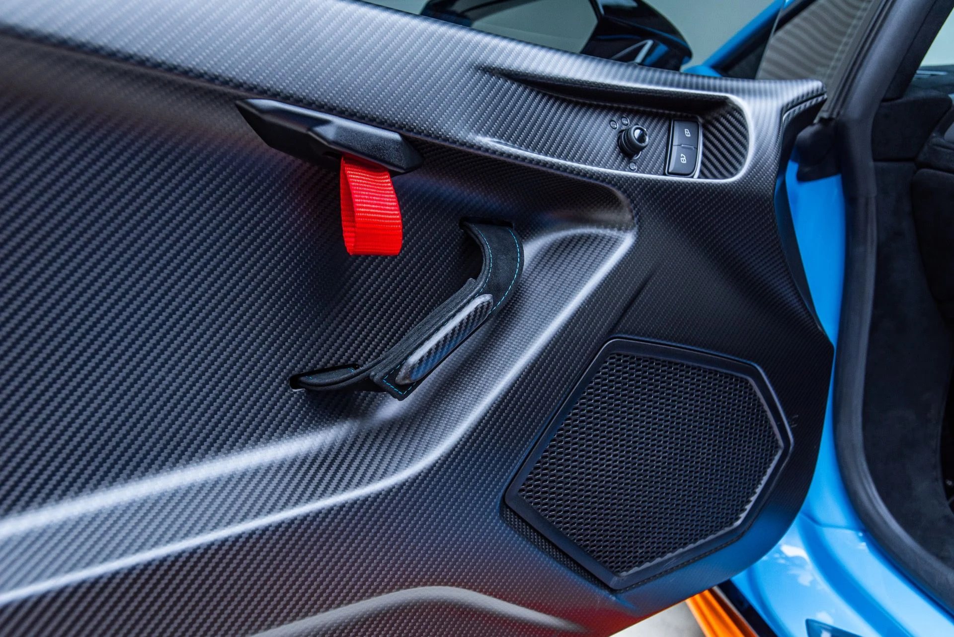mph097_401344453_Used_2024_Lamborghini_Huracan_STO_Alpha_10_Twin_Turbo_1786644197_dee6948849