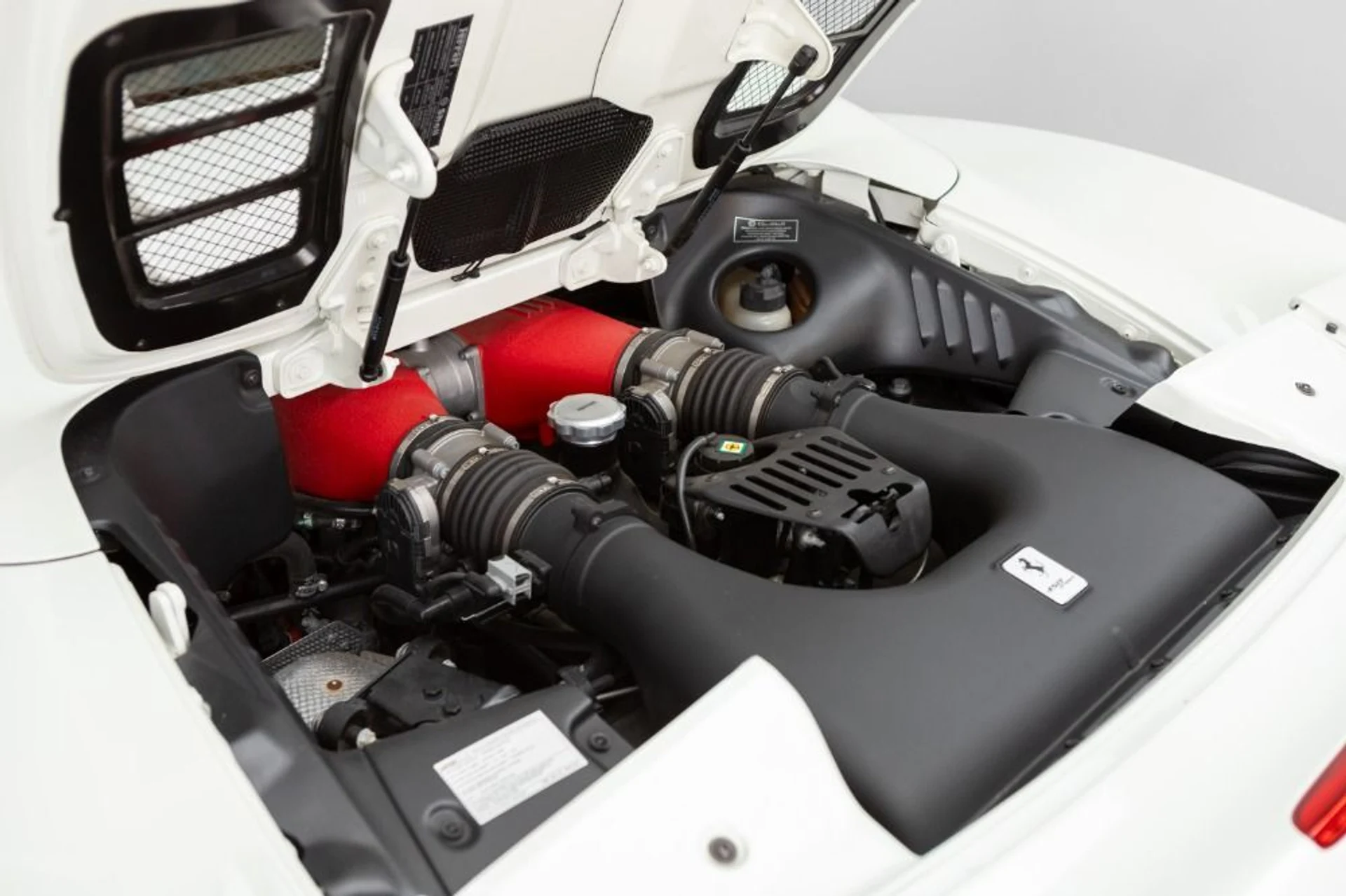 mph097_836170372_Used_2014_Ferrari_458_Spider_1788551476_74fb924b26