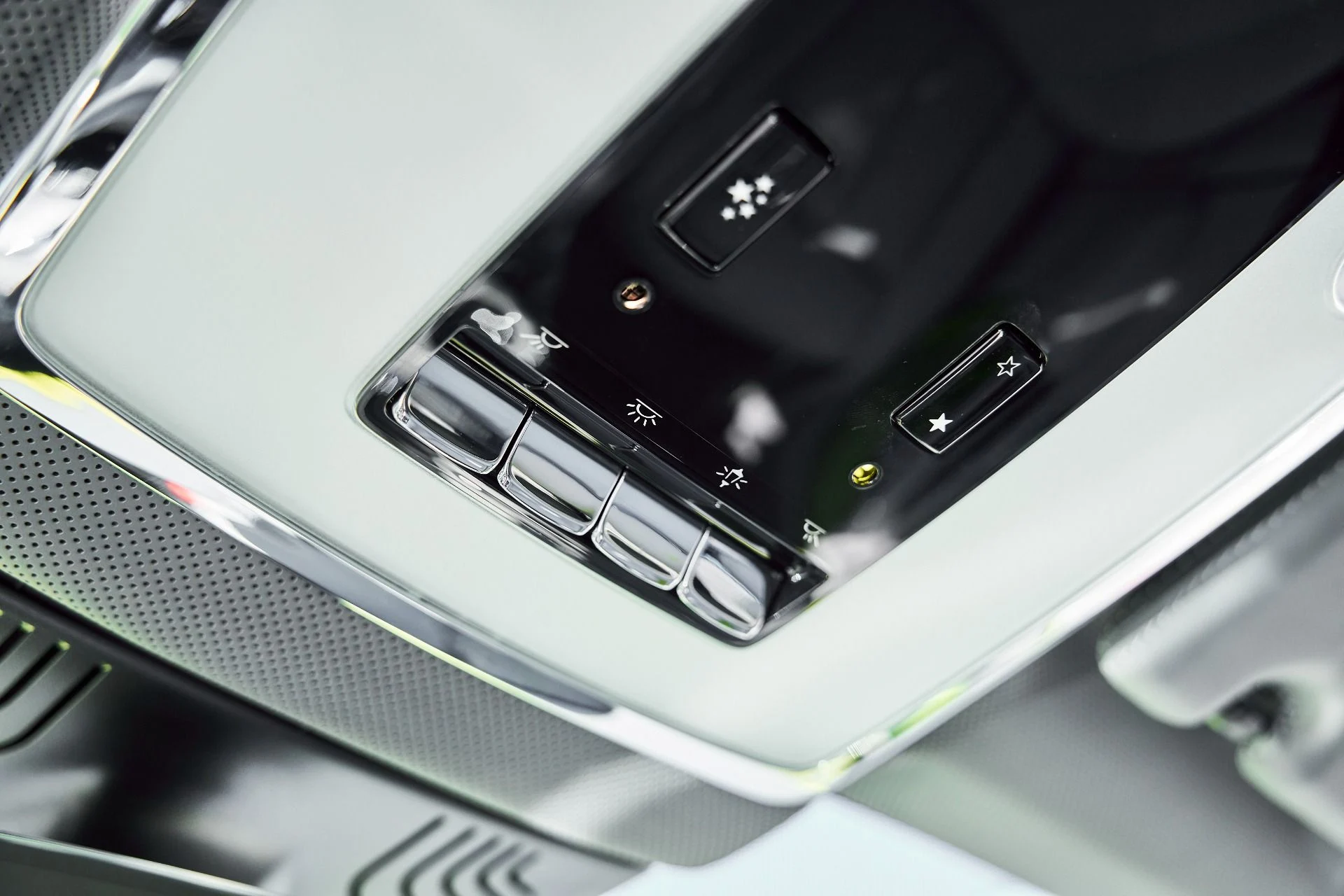 mph097_963255559_Used_2024_Rolls_Royce_Cullinan_Base_1773162730_00226cf4ff