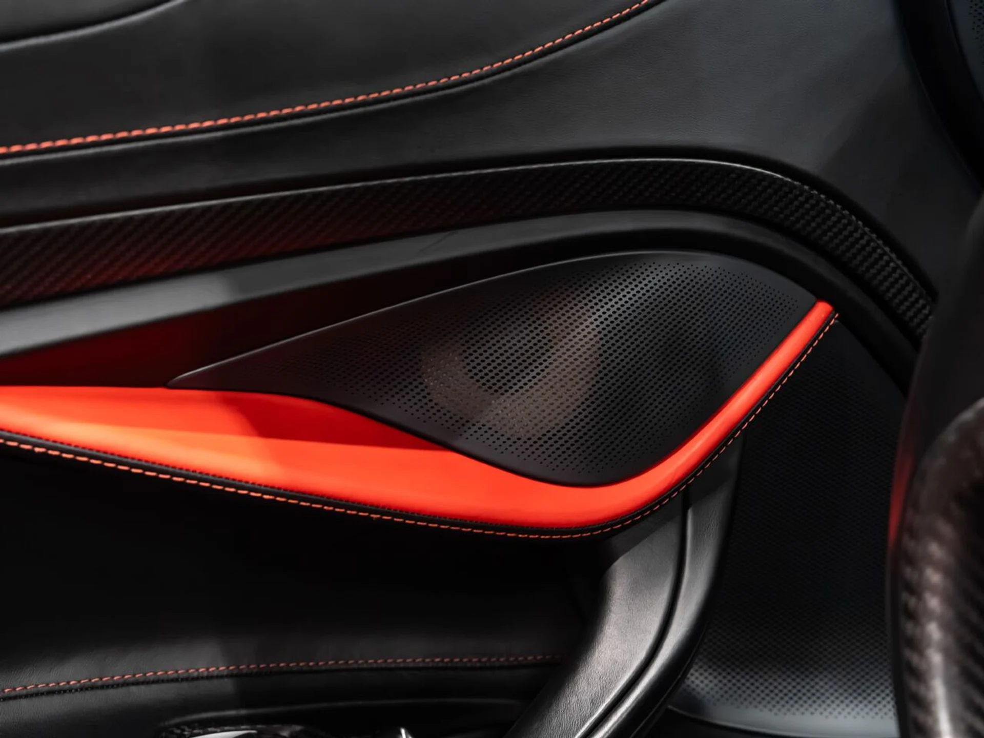mph098_1032926447_mclaren_720s_2019_ae1c7b33a8