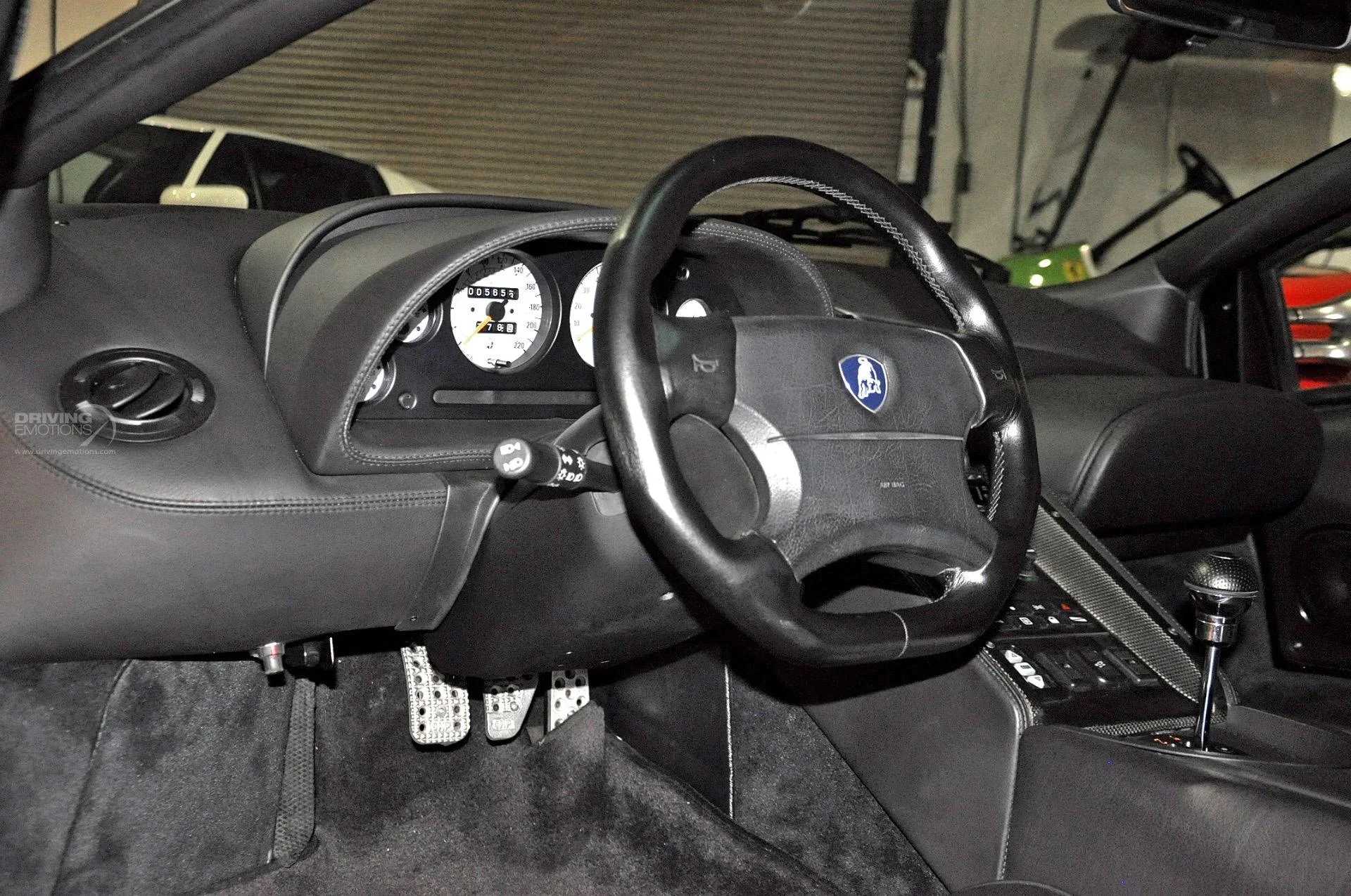 mph098_1069110590_192_p99_l_885397658b