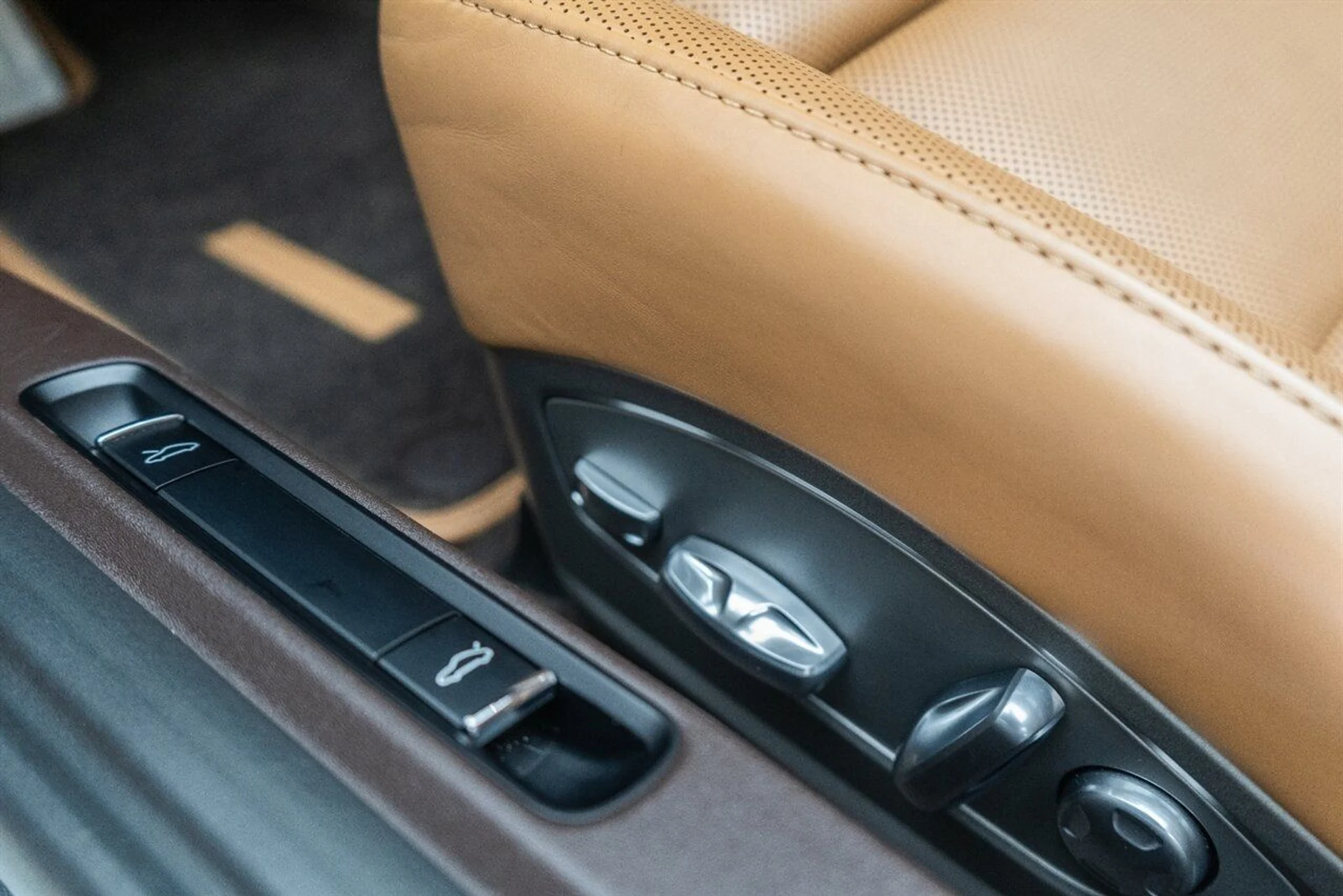 mph098_113180630_0d6a014e10_1280_f89c82ee30