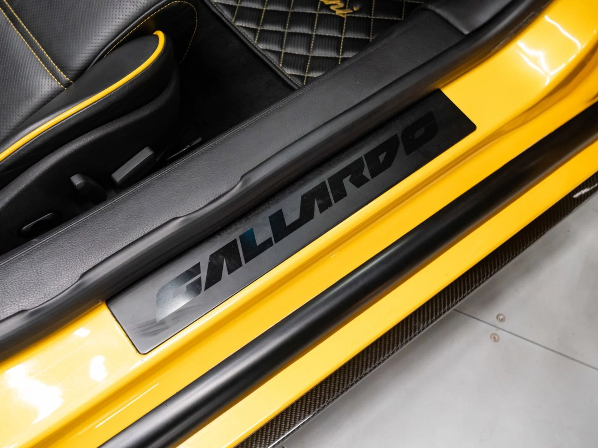 mph098_1419778354_lamborghini_gallardo_2006_ec54a93065