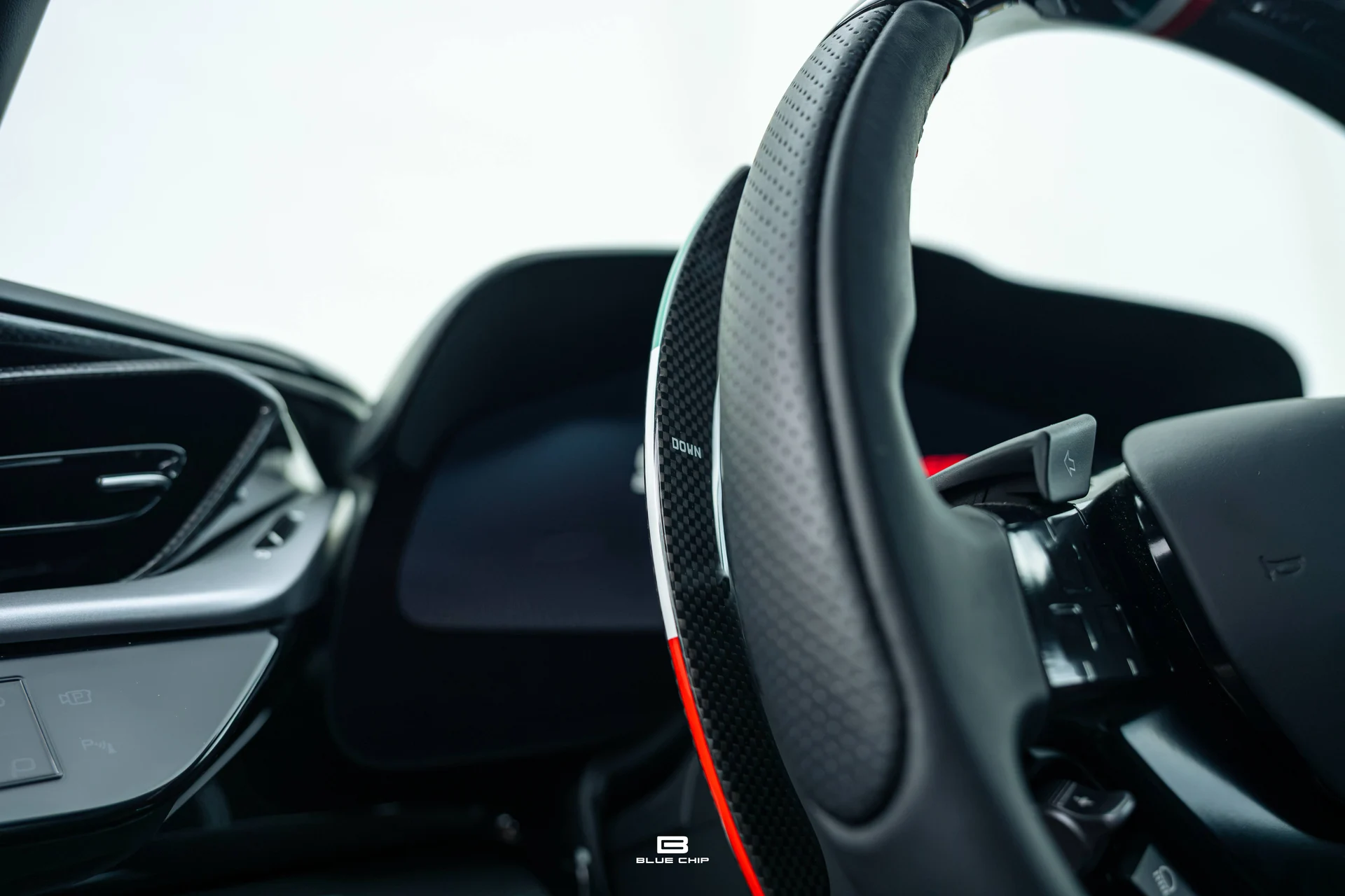 mph098_1534353500_6a6a85882869a43b08a82f86_23796_202025_20_Ferrari_20_SF_90_20_Spider_20_Roso_20_Magma_99_219e17030b