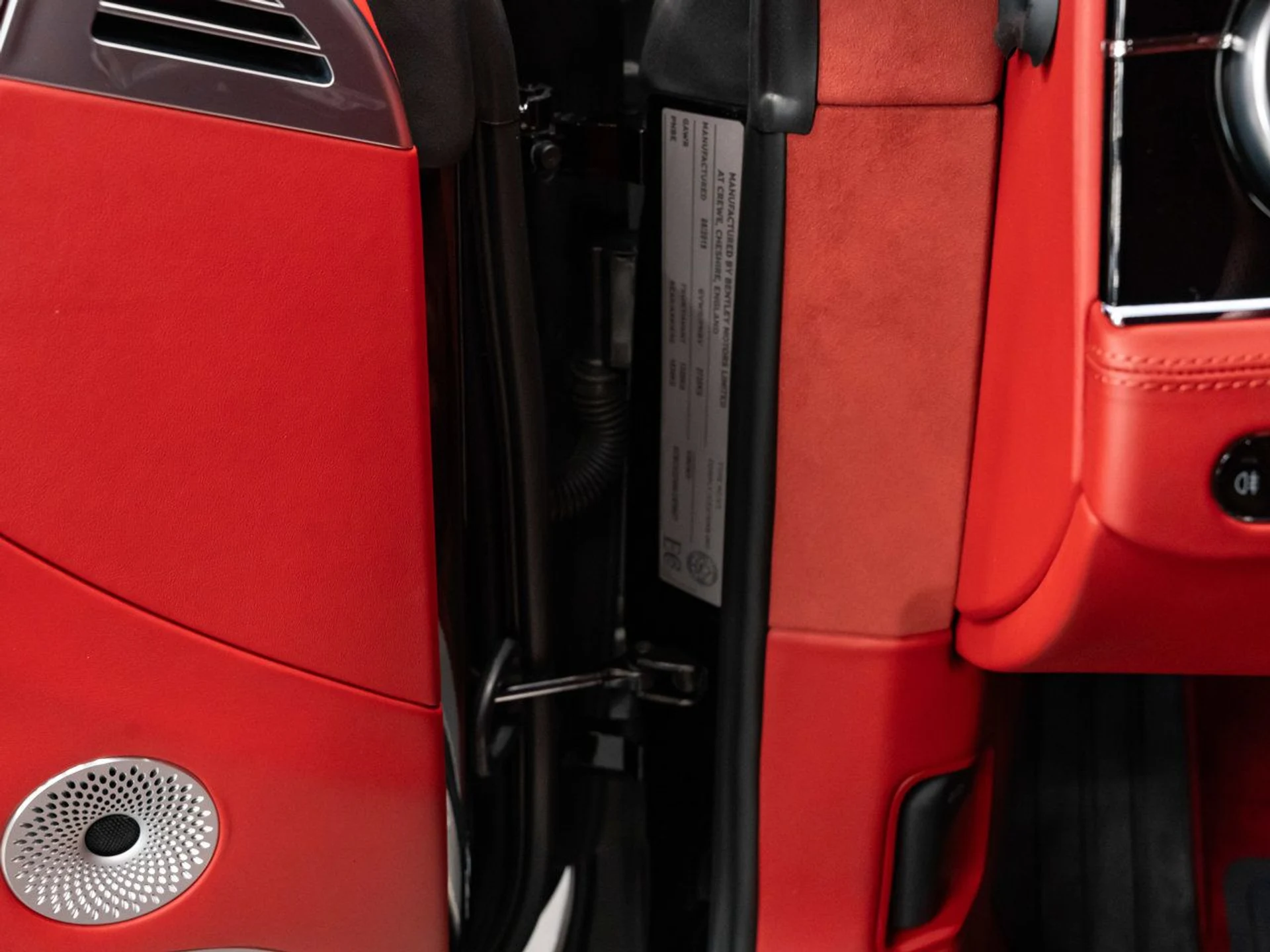 mph098_1598247290_bentley_continental_2020_95eacaebe5