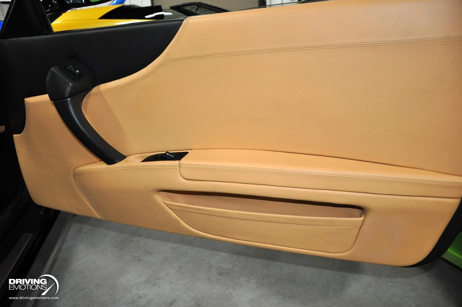 mph098_2162106934_284_p99_l_14ed0c2634