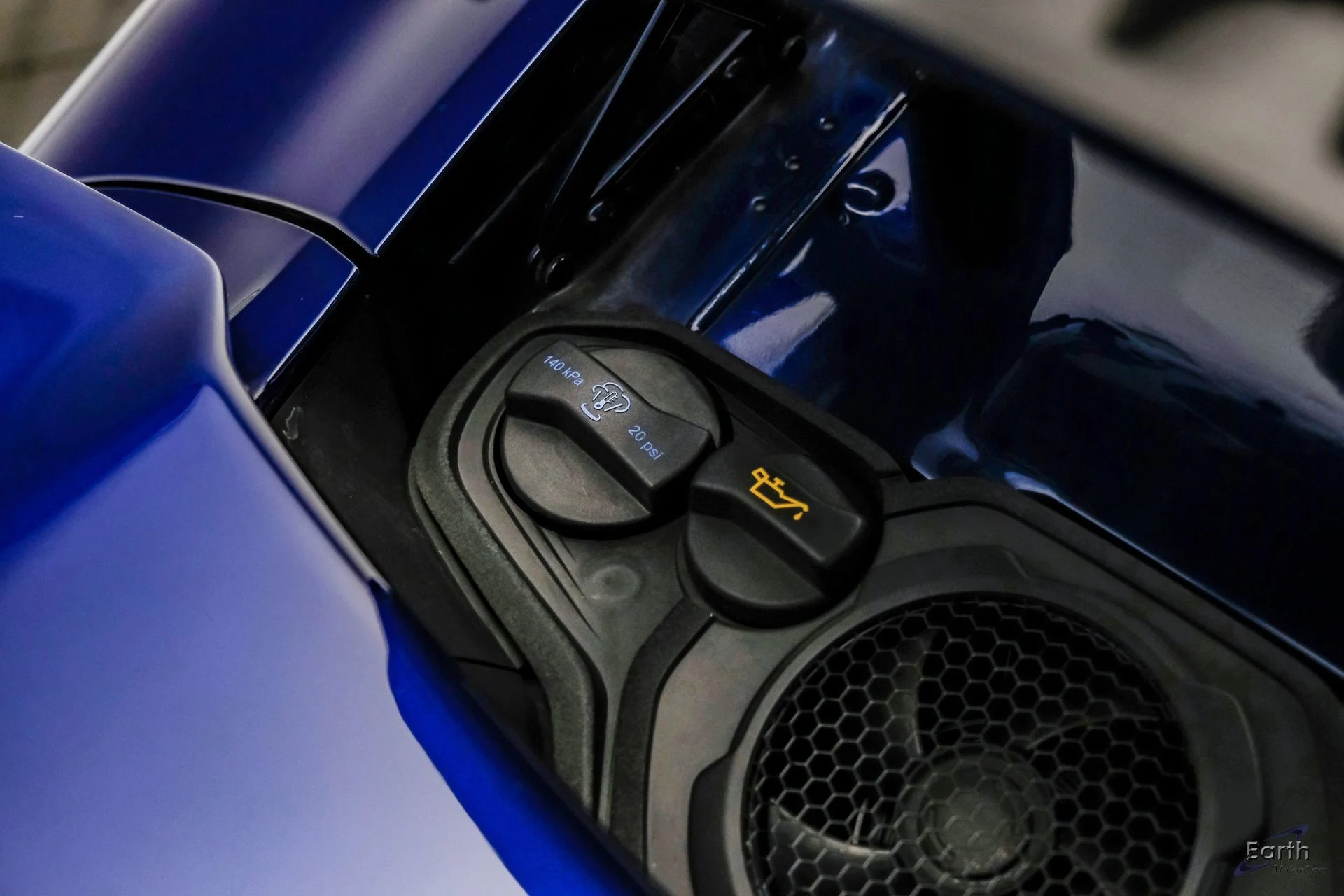 mph098_2183365363_3ac82bb2e60ac5c12fa2343e2414e67dx_83a84a91bf