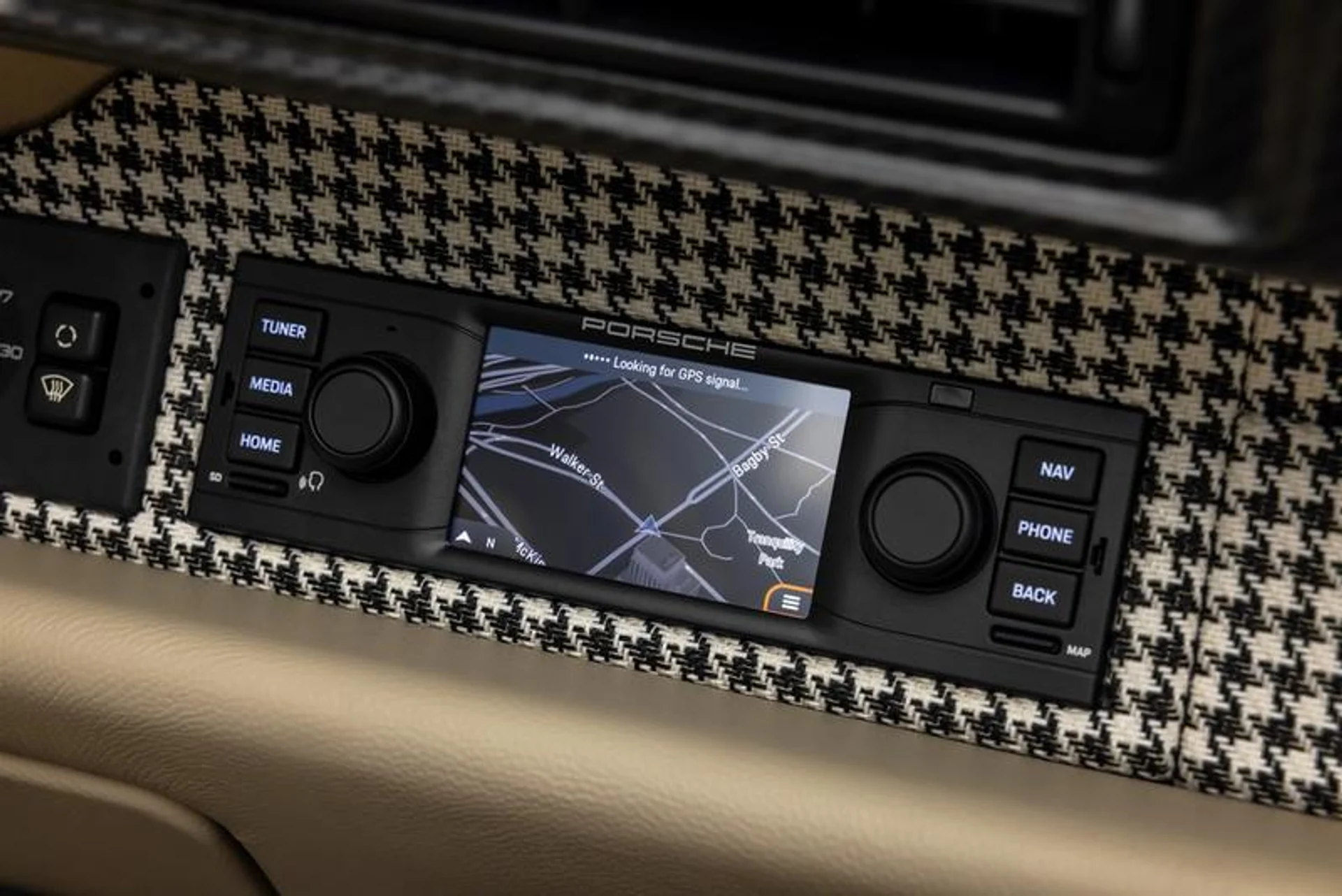 mph098_223820620_E8_C4193_C_D4_FA_408_D_9_E7_D_55_CCA_52_C78_A8_d0087f6d3c