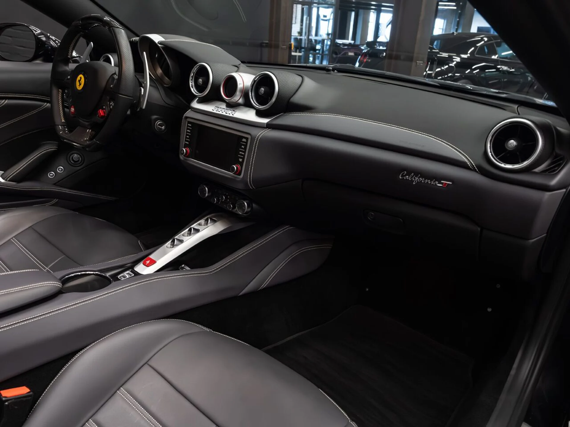 mph098_2640947654_ferrari_california_2015_f6269d9992
