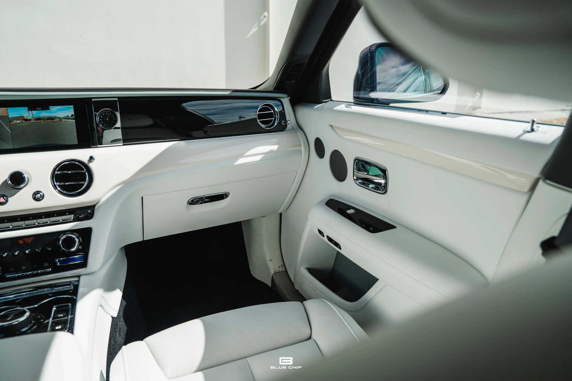 mph098_2665194245_688b81770f30b3e6b95ad41f_DSC_09640_42904b238a