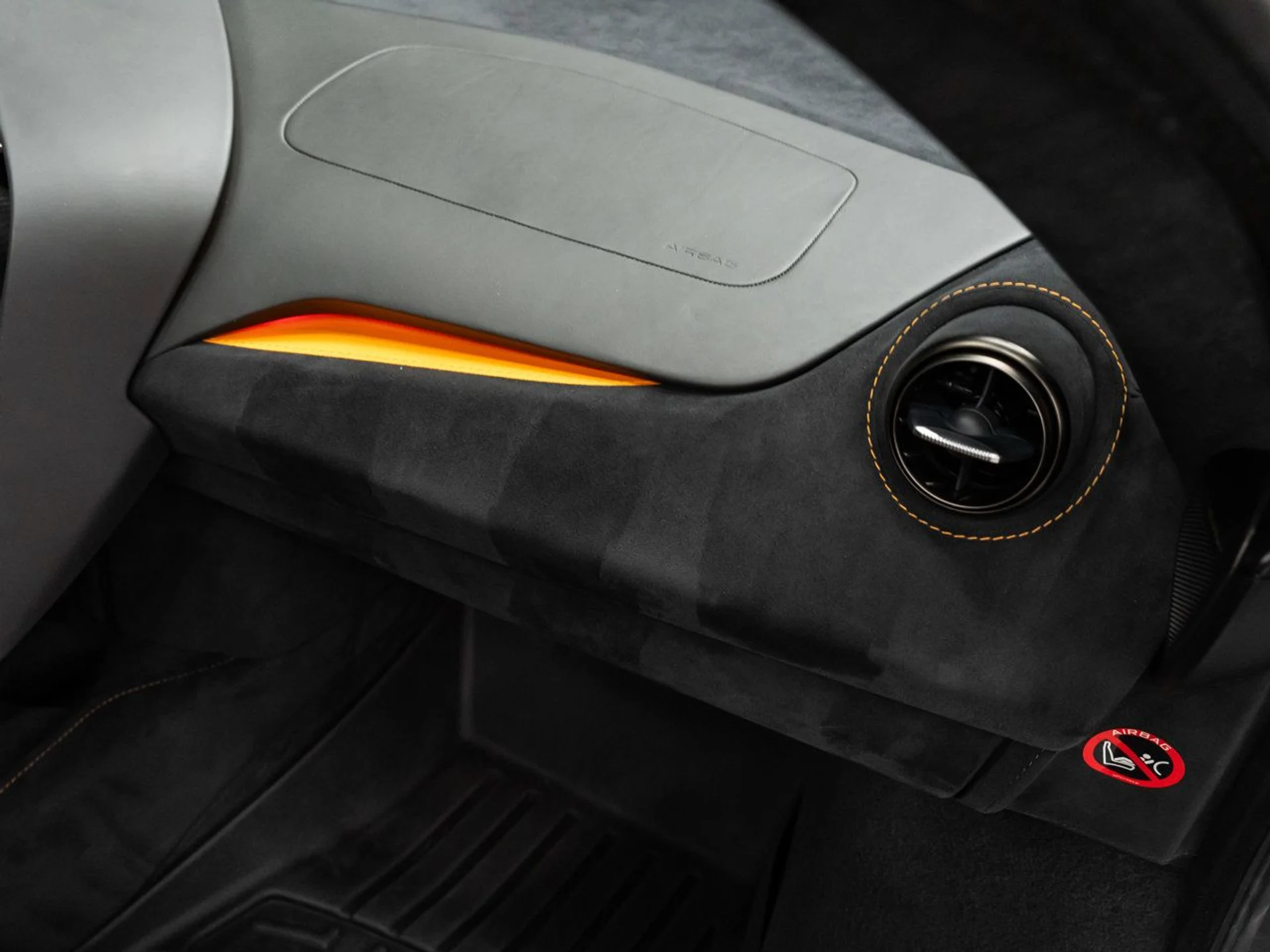 mph098_2952384621_mclaren_720s_2018_eda4303900