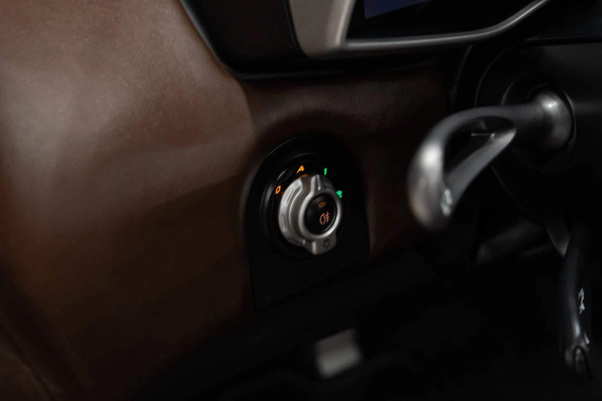 mph098_3022514637_mclaren_mp4_12c_2014_edb53a6f00