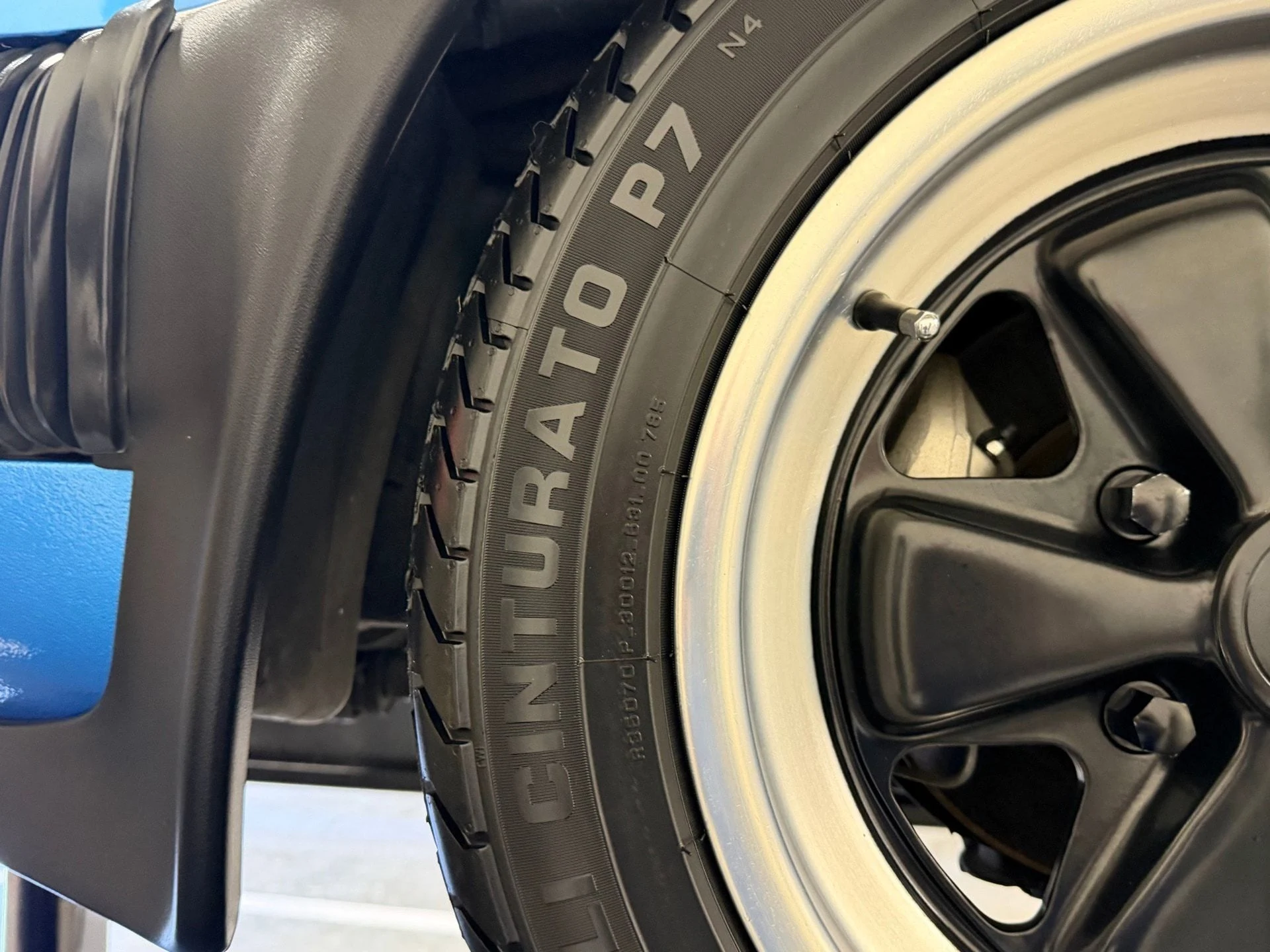 mph098_3151342856_bb8fd8ba28cf469cdc5bc116e822db1bx_0101352a4f