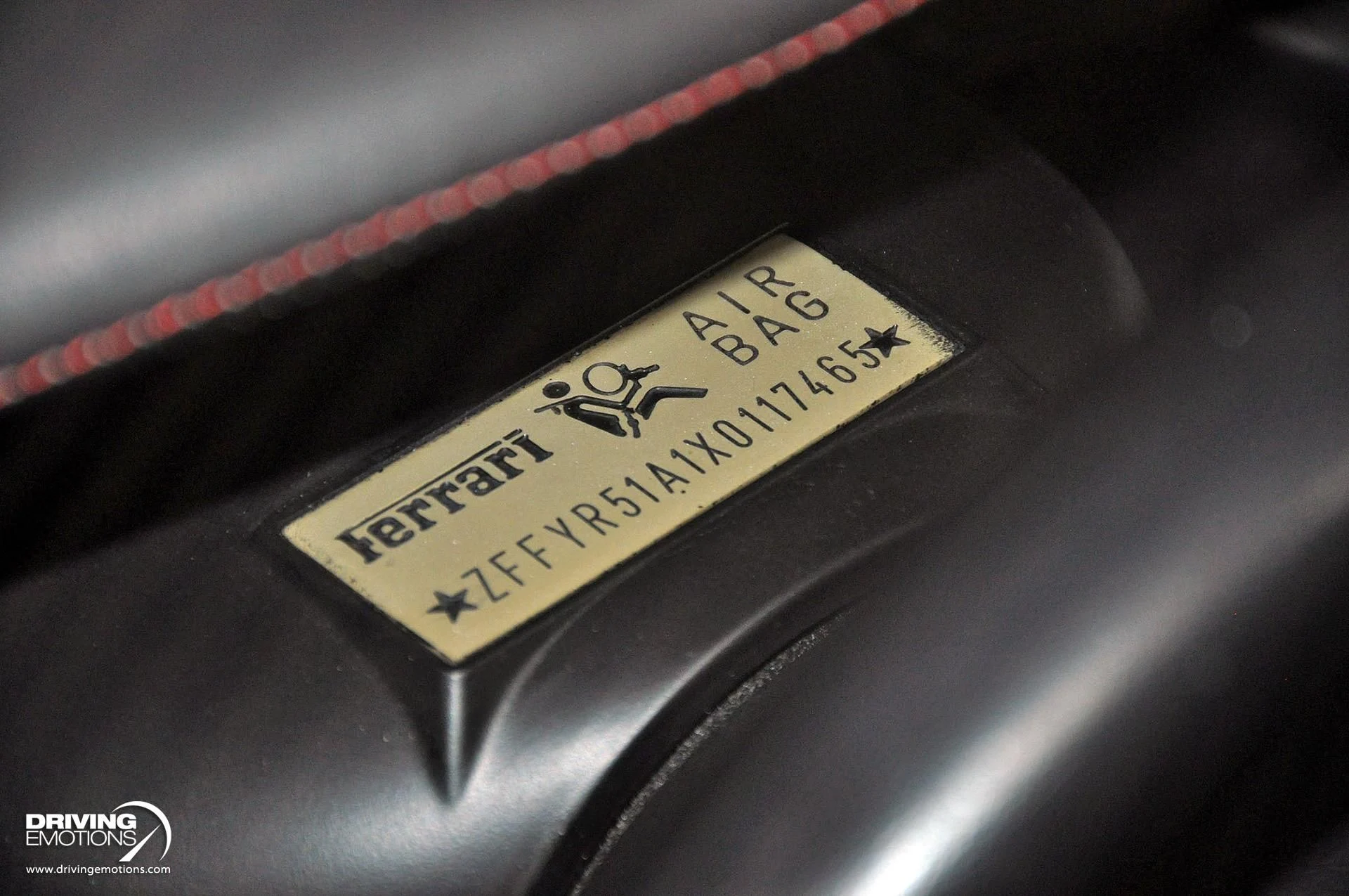 mph098_3337561356_824_p99_l_ba96add701