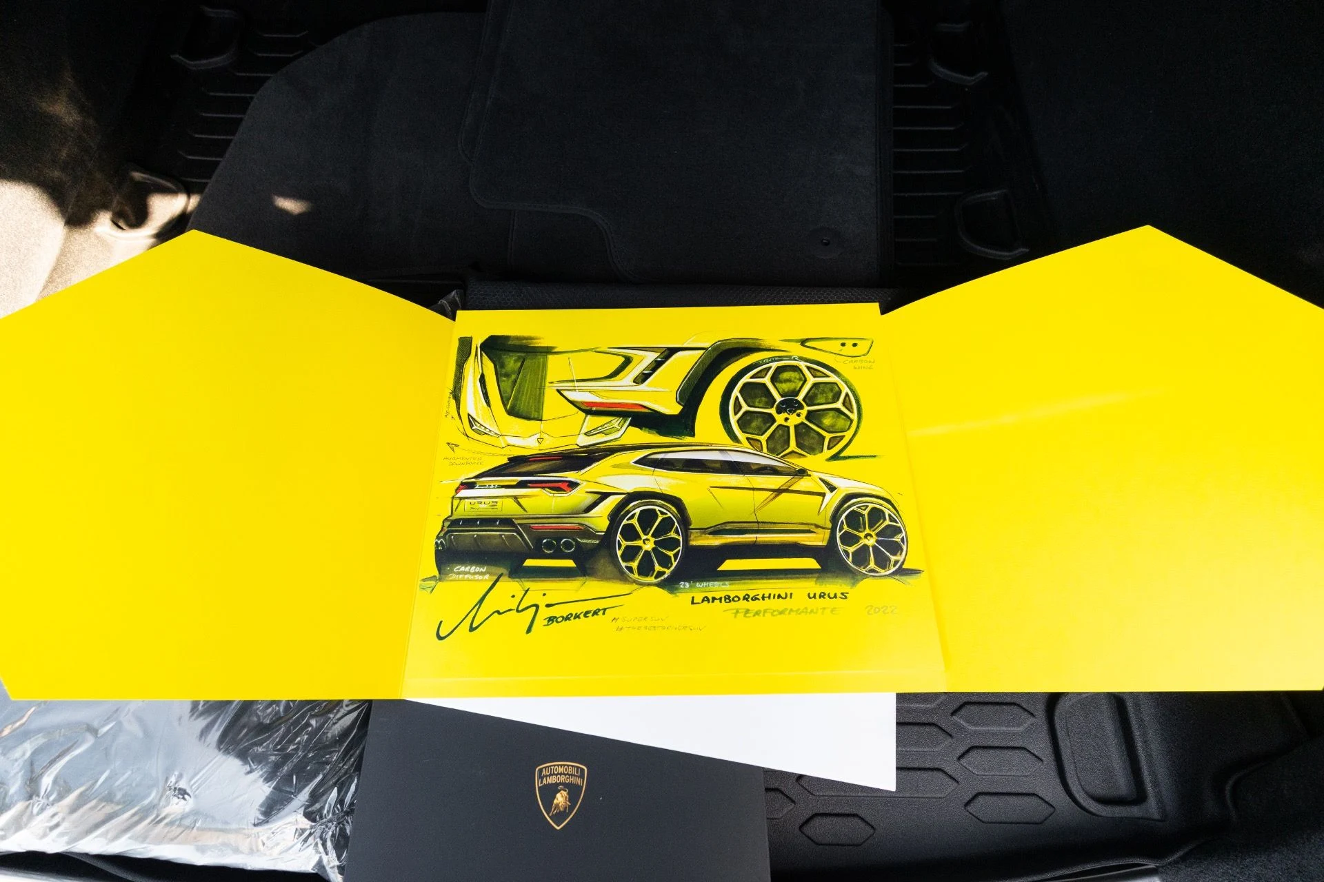 mph098_3374404925_Used_2024_Lamborghini_Urus_Performante_1770940239_4258eea2d4