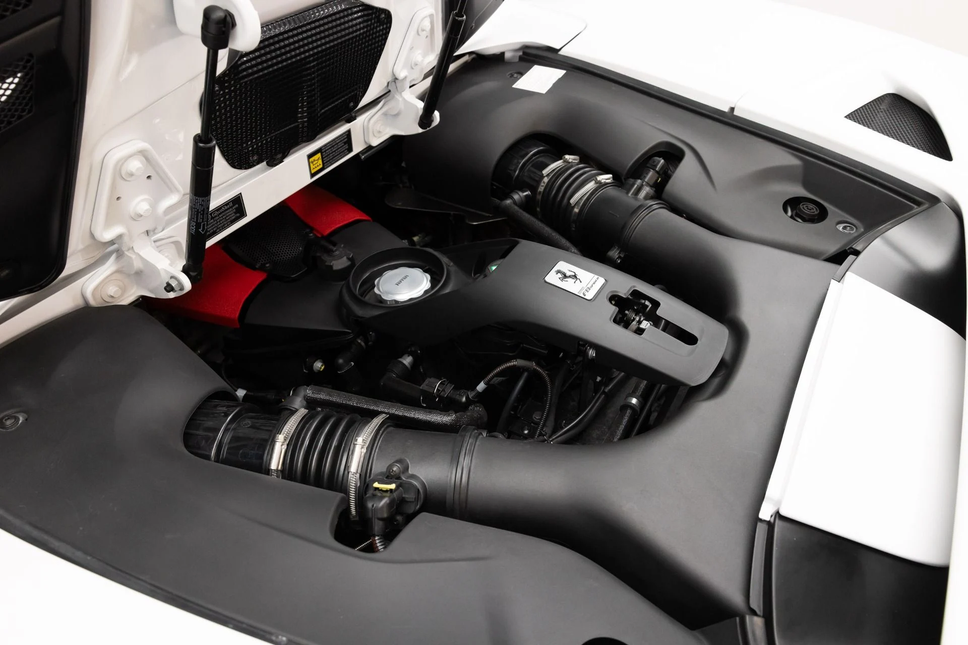 mph098_376849793_Used_2022_Ferrari_F8_Spider_1789581635_86671c8b82