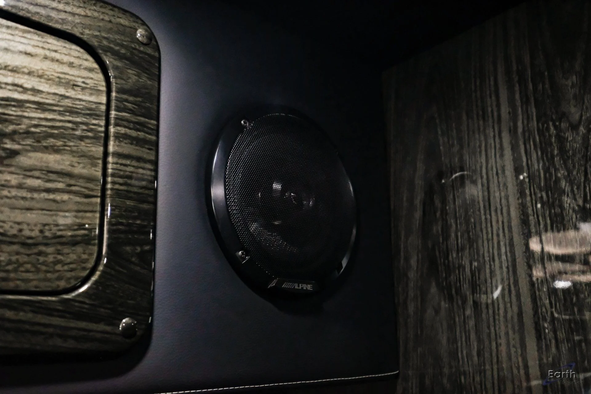 mph098_437463463_a7023cfecfcd4e00bfe5d8b095d09a85x_871b55ca96