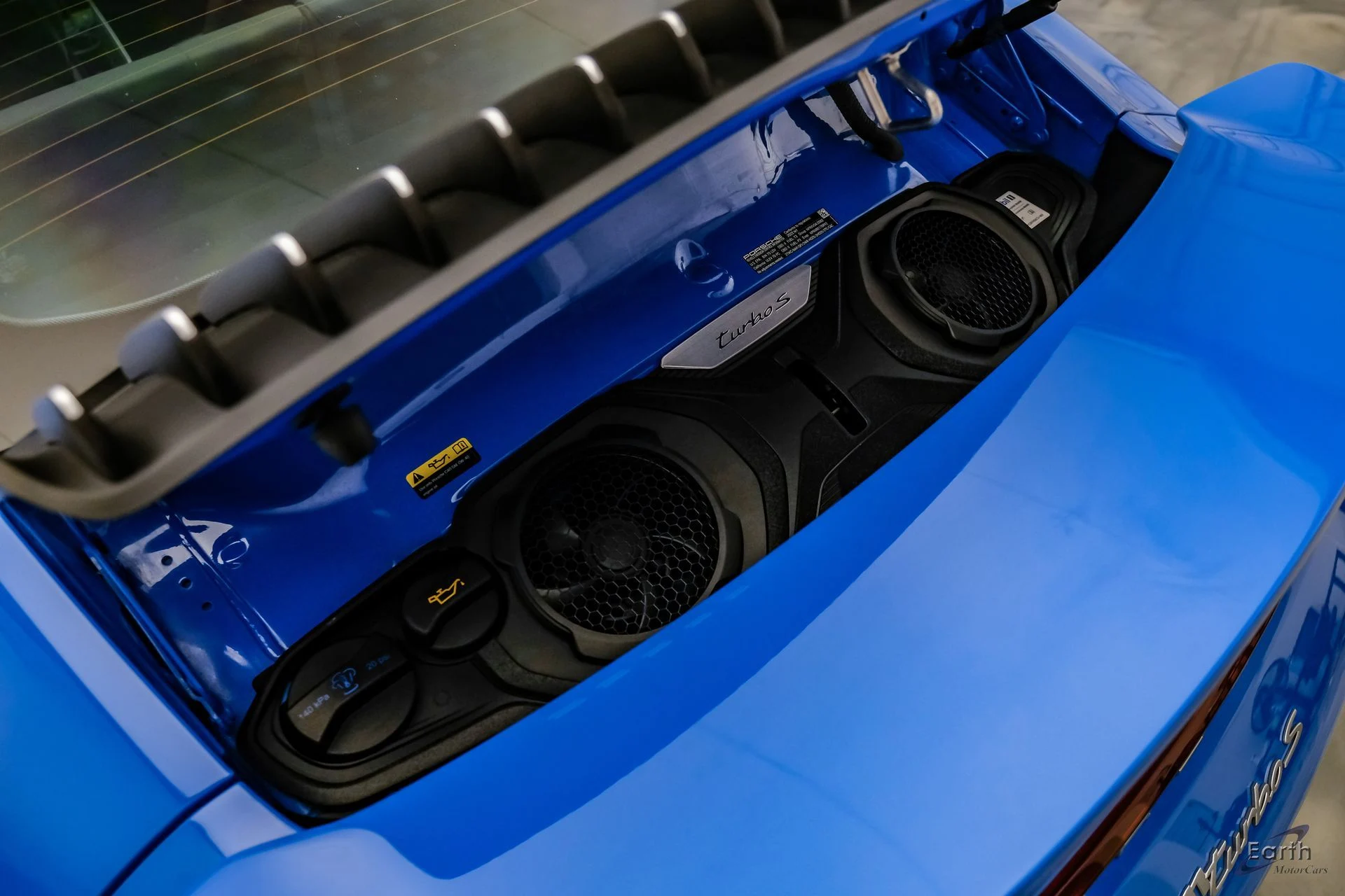 mph098_45281279_2de63bf983d8737a3f19aa17b1b02e70x_10b23e2ba2