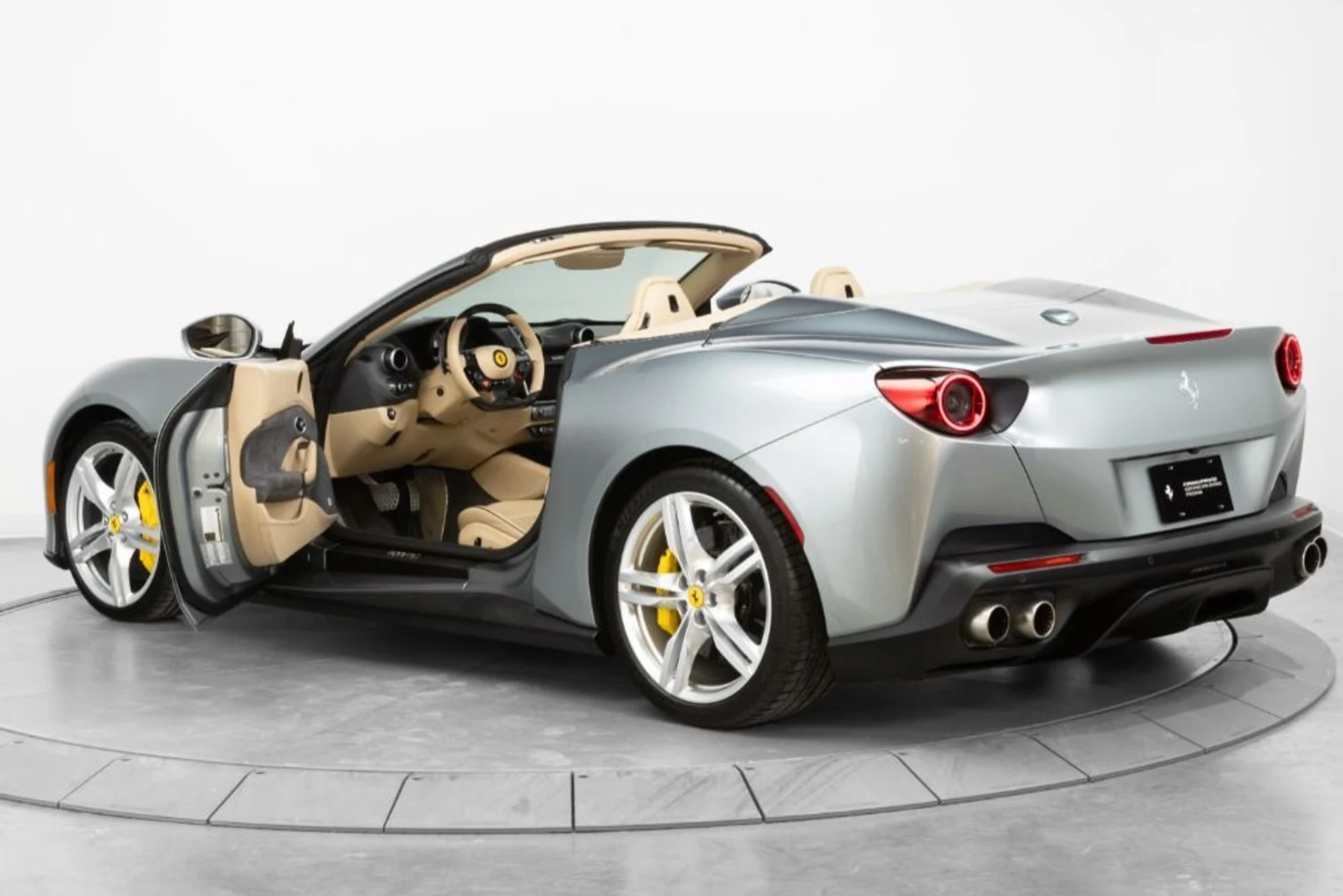 mph098_462999404_Used_2019_Ferrari_Portofino_0d5b389c8e