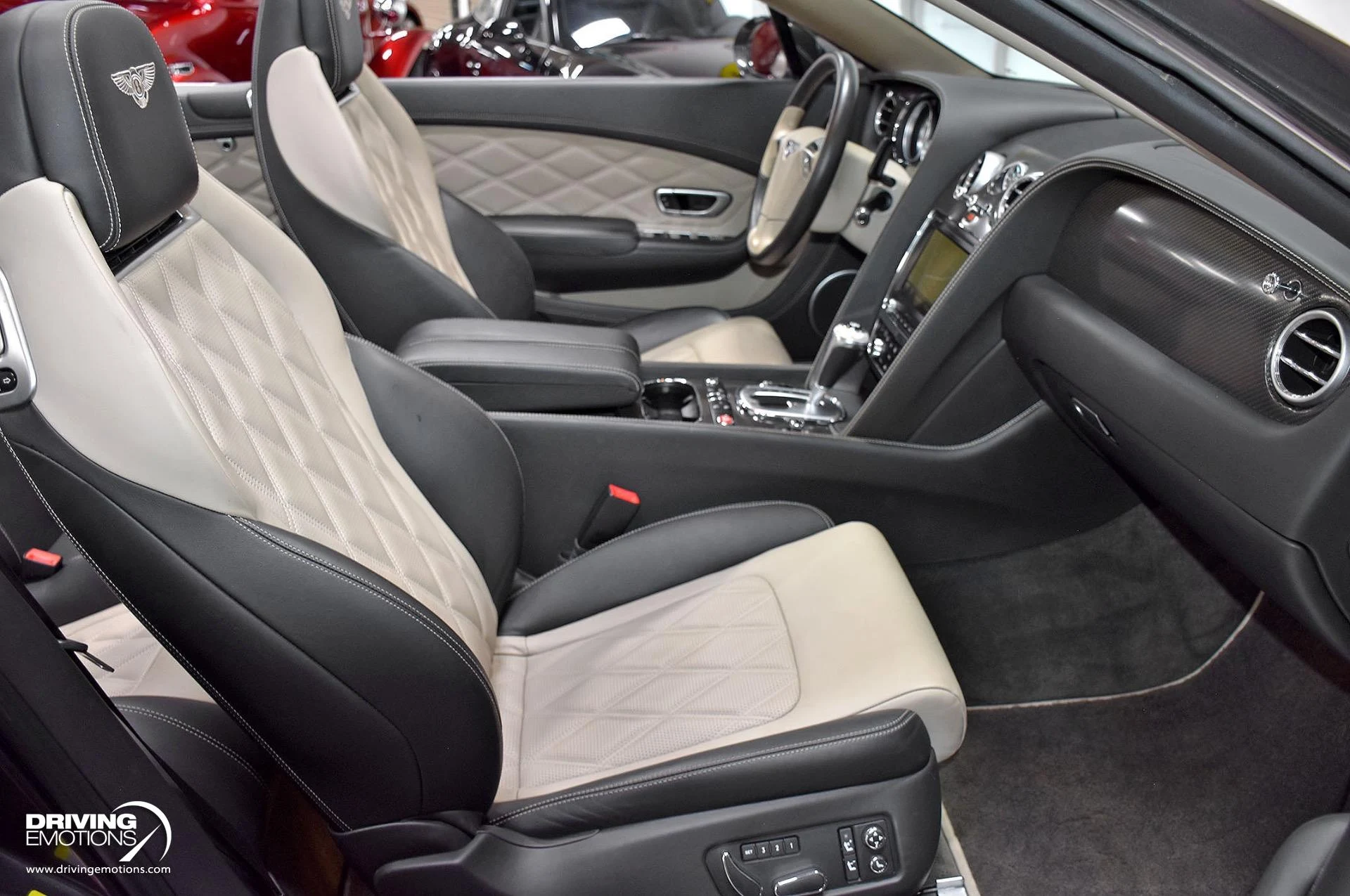 mph099_104428344_871_p100_l_06b3b7bb55