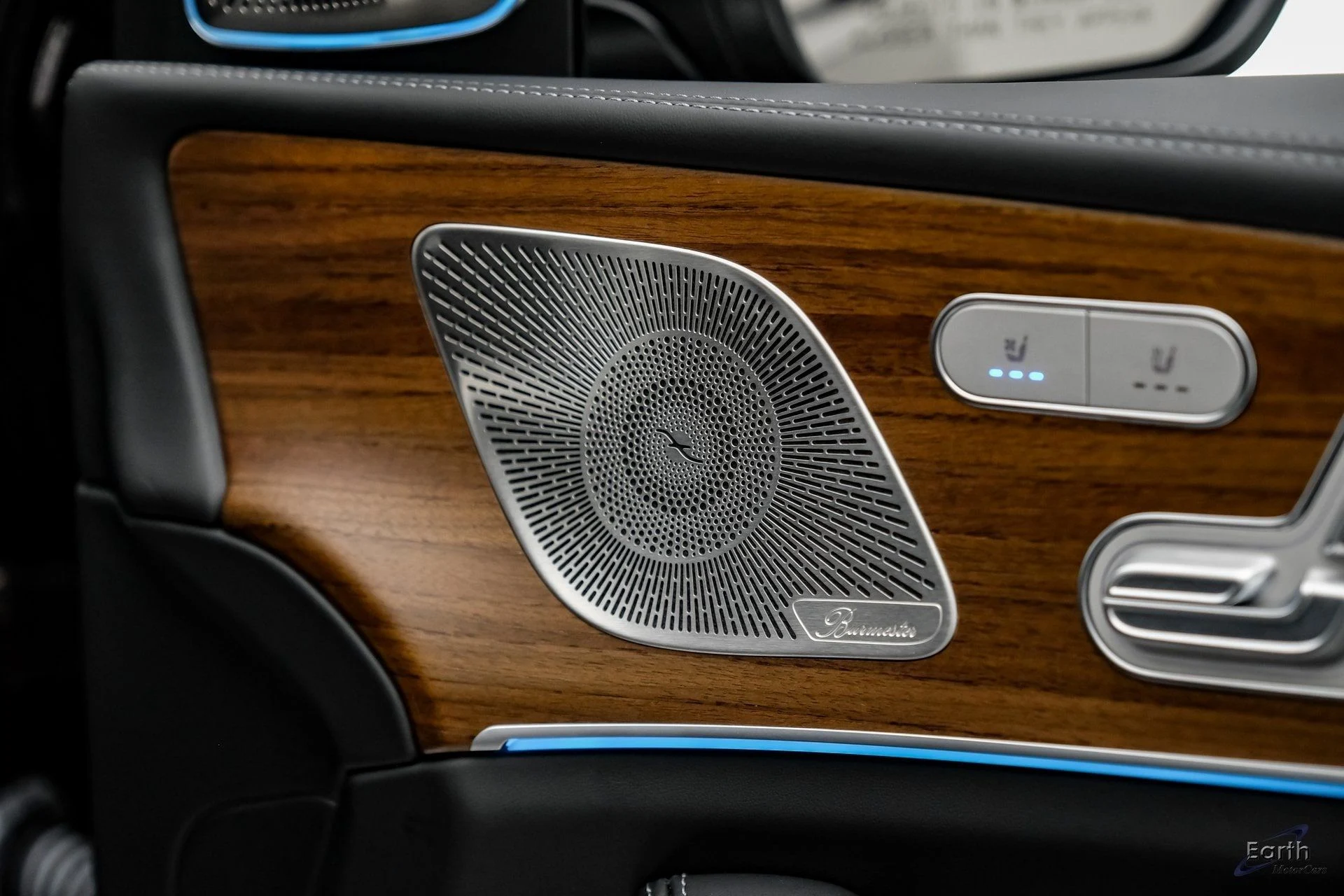 mph099_143669524_7341f880bb9cfe236d3de06738d07d77x_fa1fc0fc1d