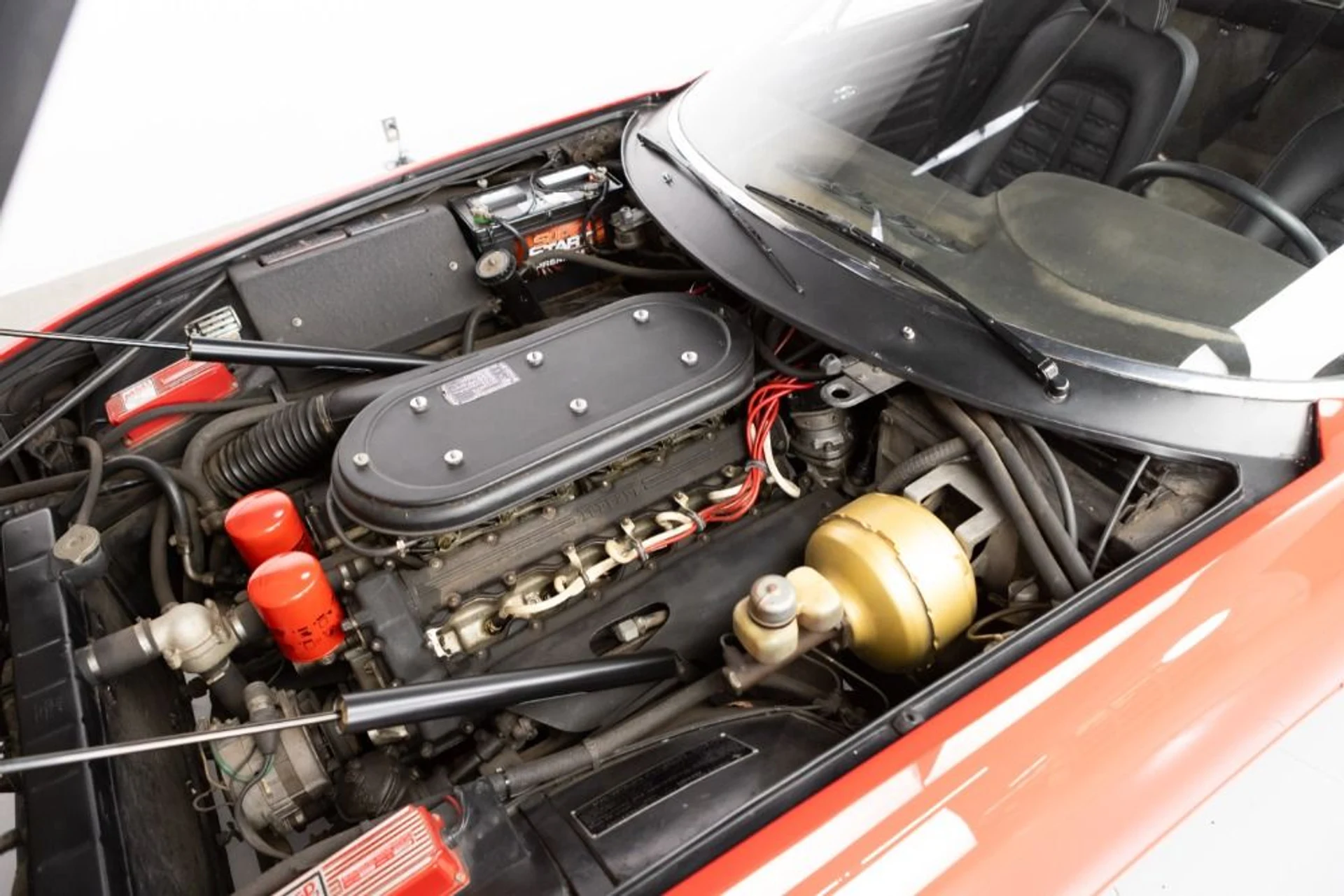 mph099_1640327869_Used_1971_Ferrari_365_GTB_4_6f5ad39b21