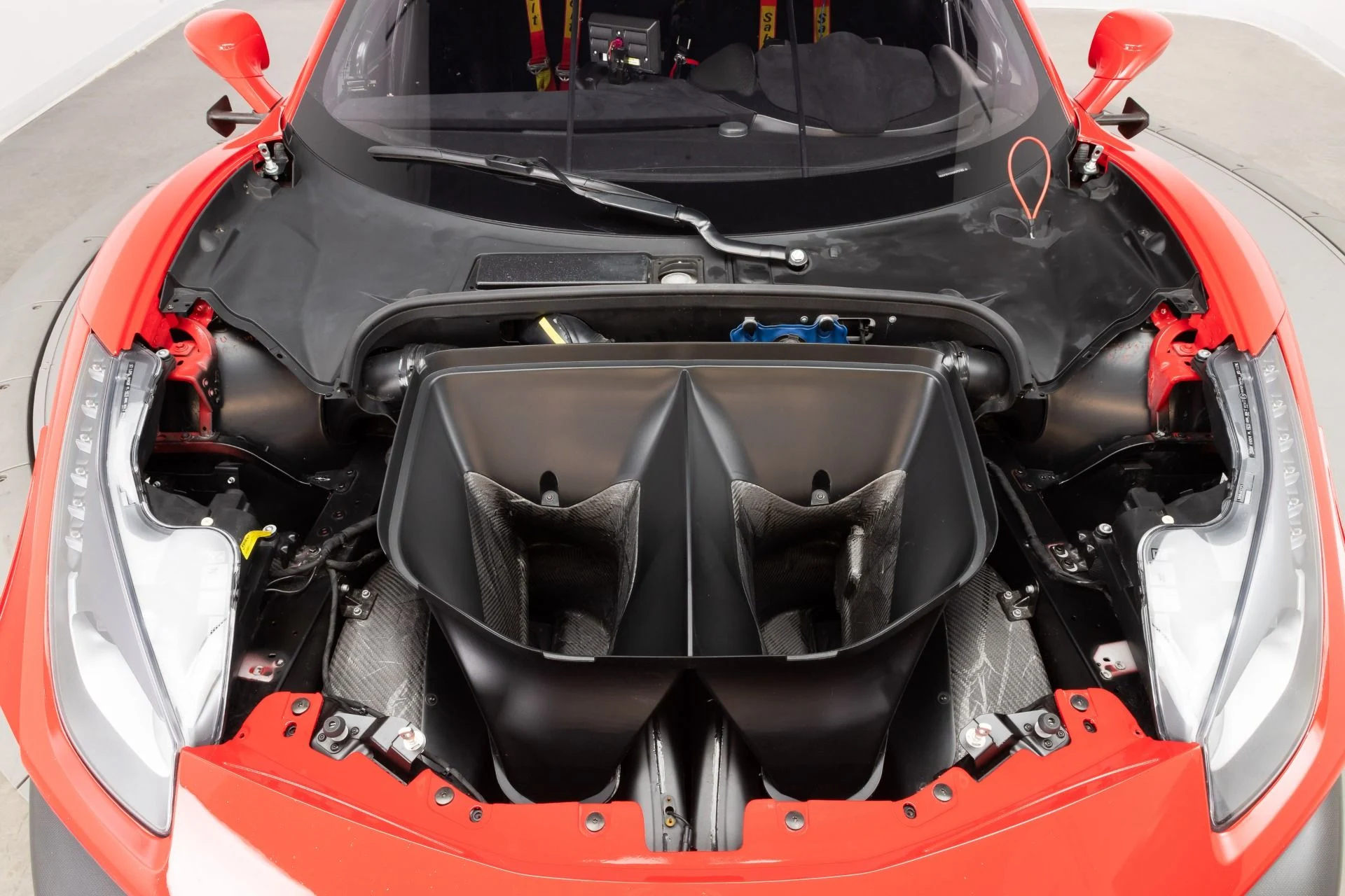 mph099_1789708888_Used_2022_Ferrari_488_Challenge_EVO_1772656146_5b5d57eacc