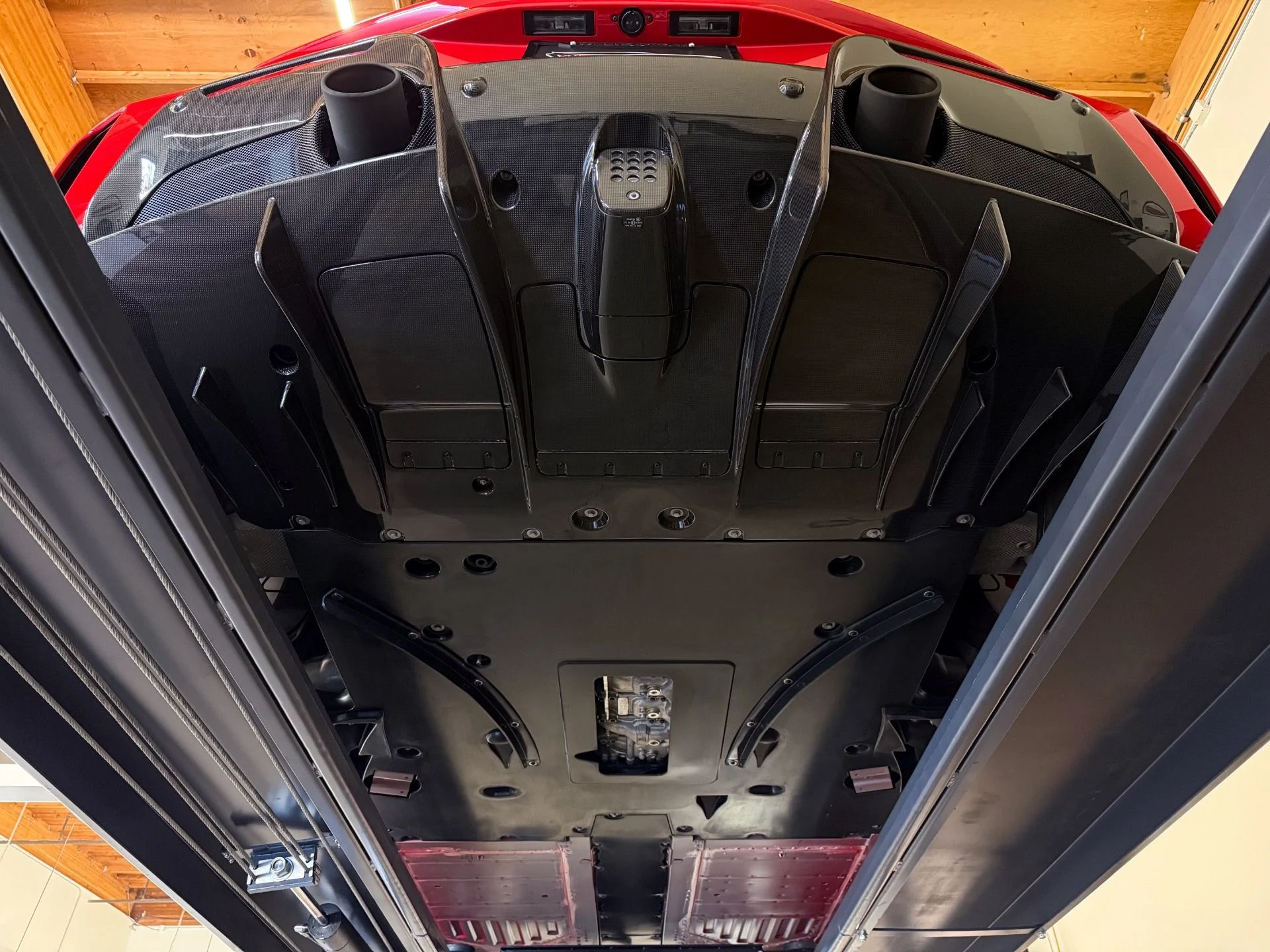 mph099_1819477088_Used_2019_Ferrari_488_Pista_1772733819_c0db44b17e