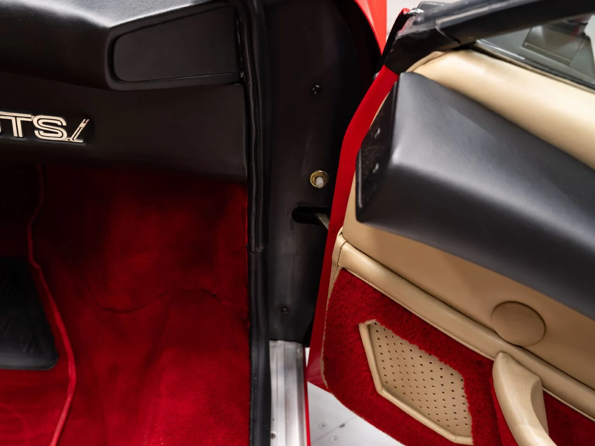 mph099_1991900595_ferrari_308_gtsi_1982_41cf265e07