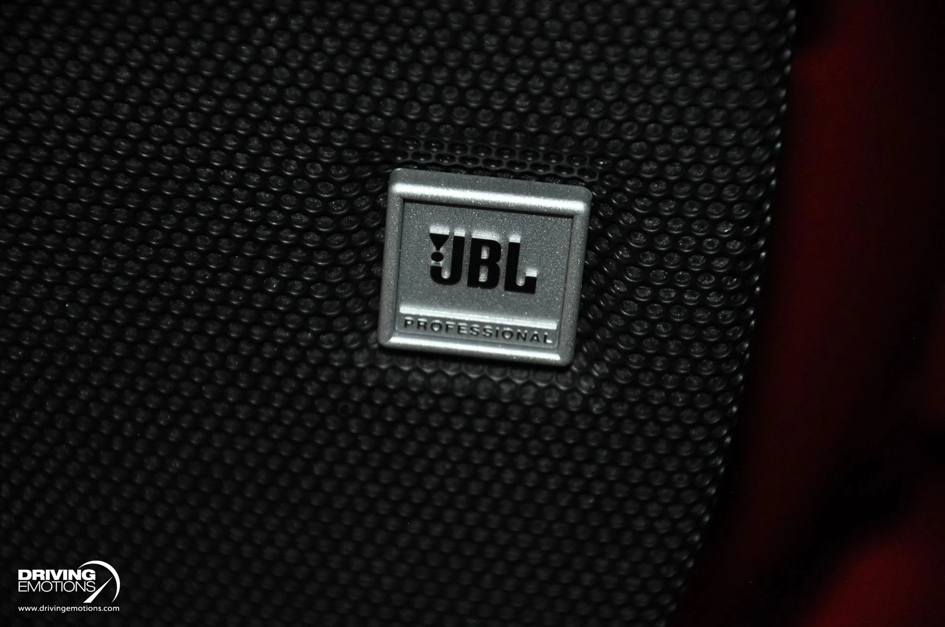 mph099_2456840908_896_p100_l_0a10d0834e