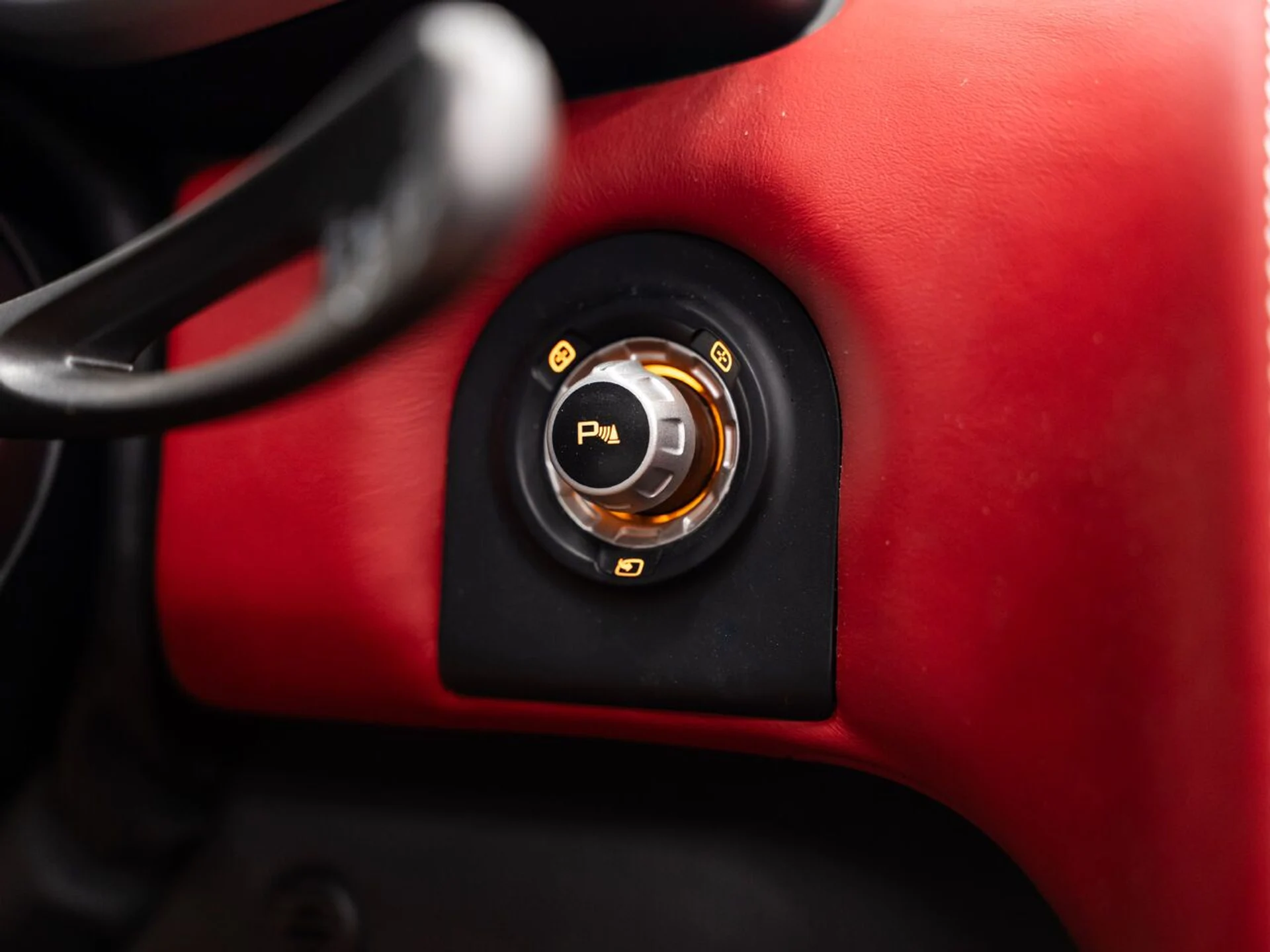 mph099_2967801645_mclaren_650s_2015_f0aa4a6169
