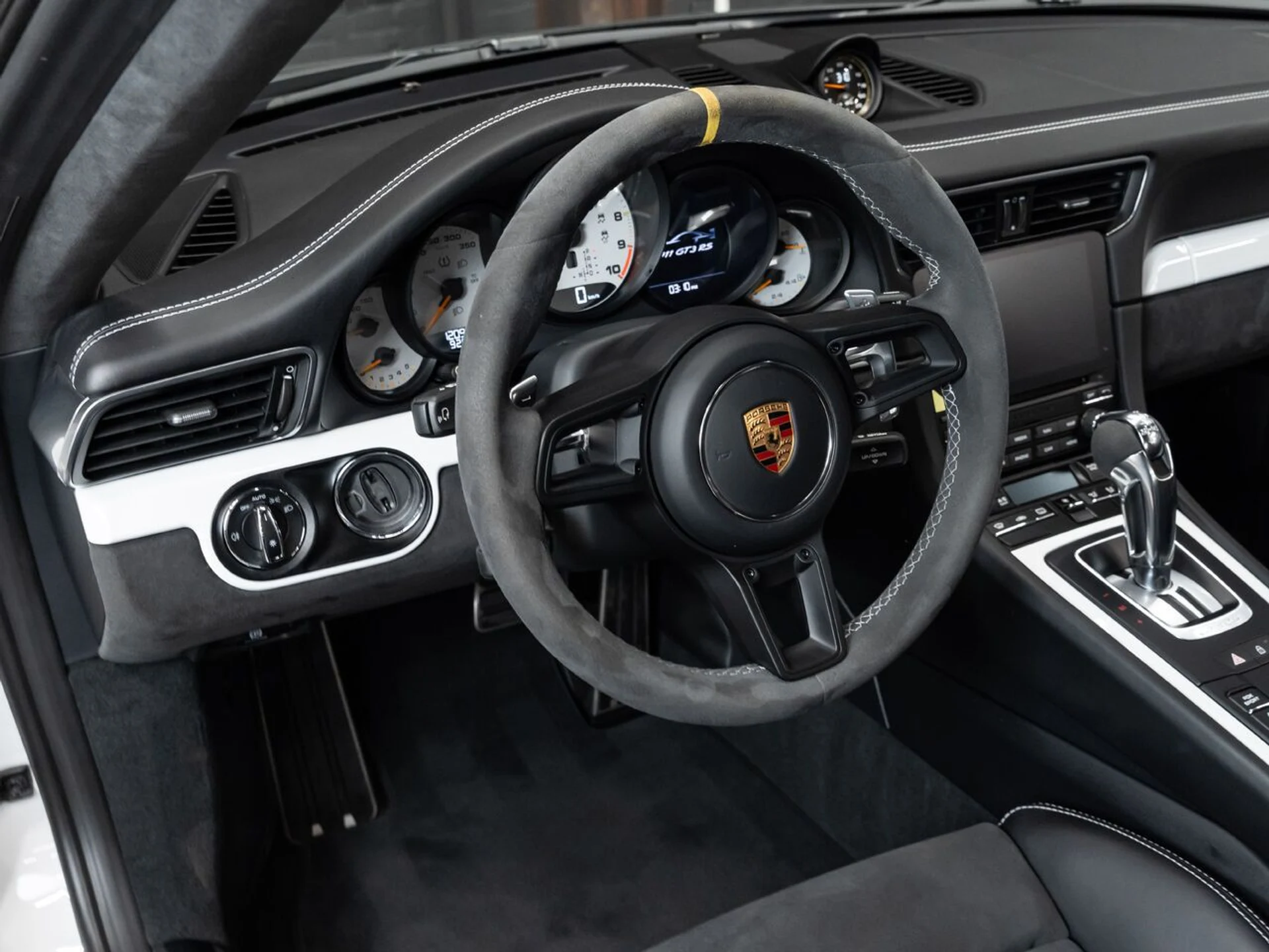 mph099_3271989202_porsche_911_2019_eef8b3a330