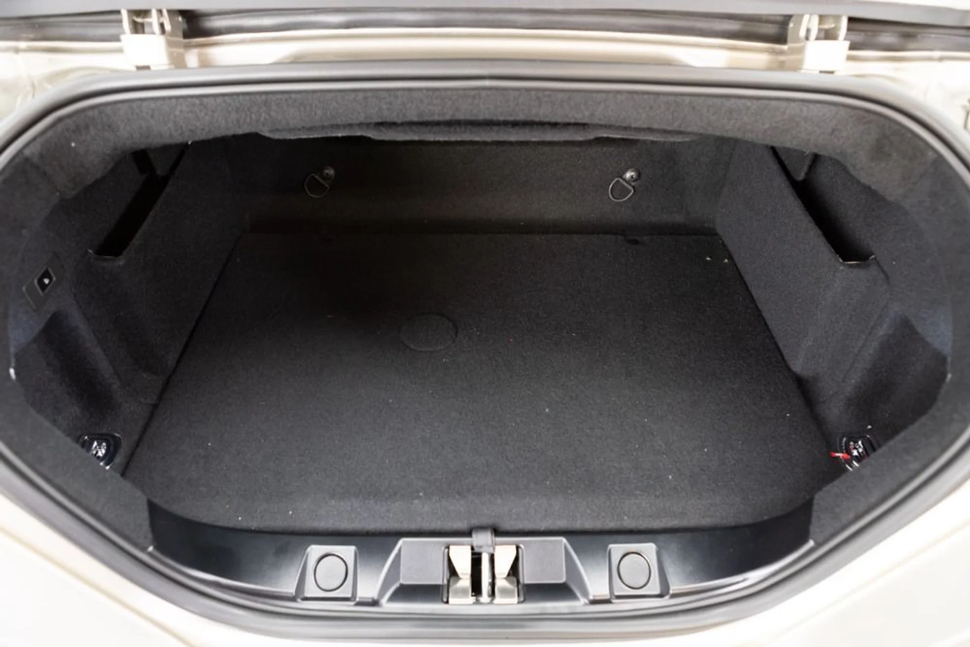 mph099_3548971194_Used_2024_Ferrari_Roma_Spider_15946df48d