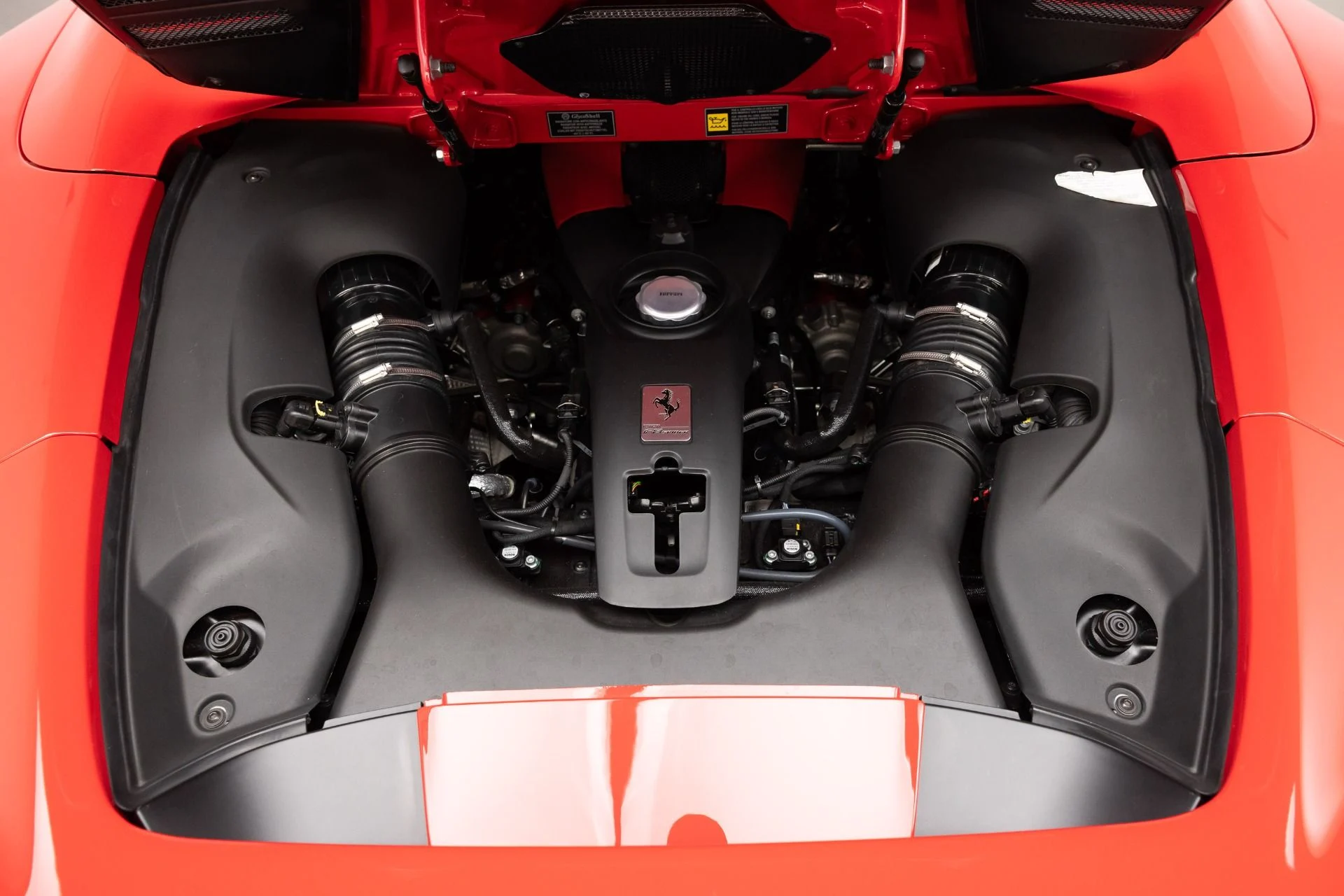 mph099_3678124693_Used_2021_Ferrari_F8_Spider_1788360479_a278daebcc