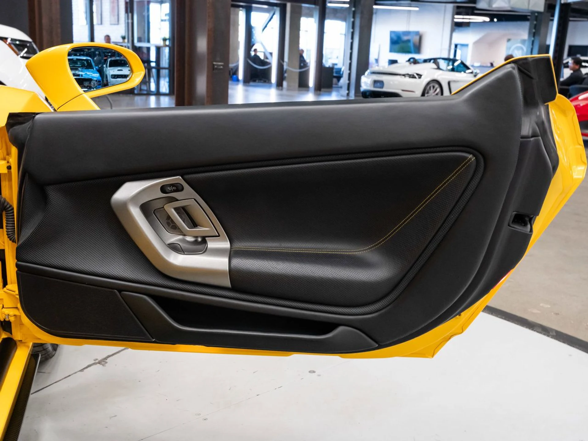 mph099_3849724364_lamborghini_gallardo_2006_64744002da