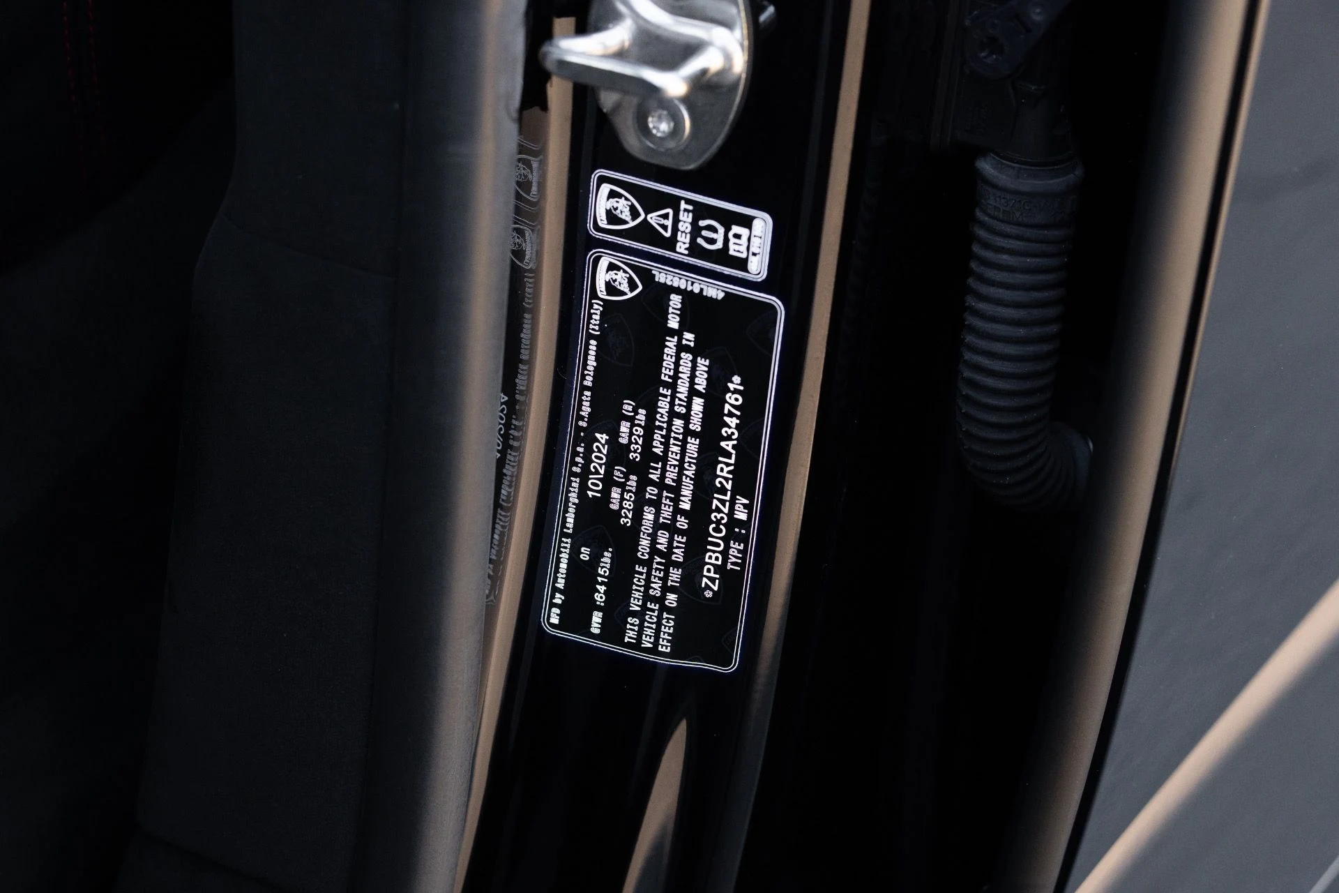 mph099_3866636305_Used_2024_Lamborghini_Urus_Performante_1770940239_51aef0d500