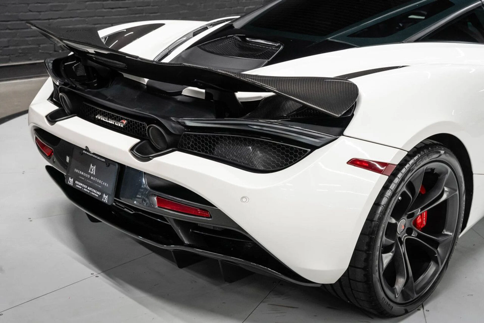 mph099_4218828714_mclaren_720s_2018_c64807d46e