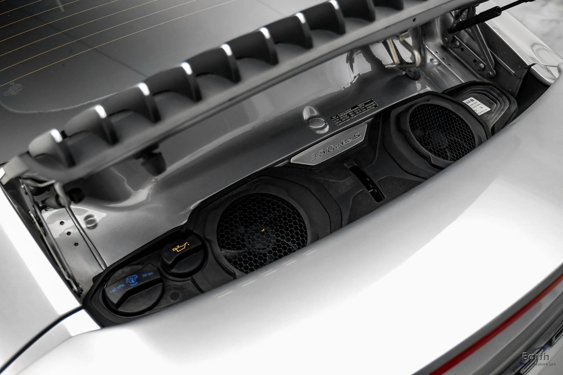 mph099_580558966_b94cc2da01c347607a783a0a78412bbcx_2fe18337fd