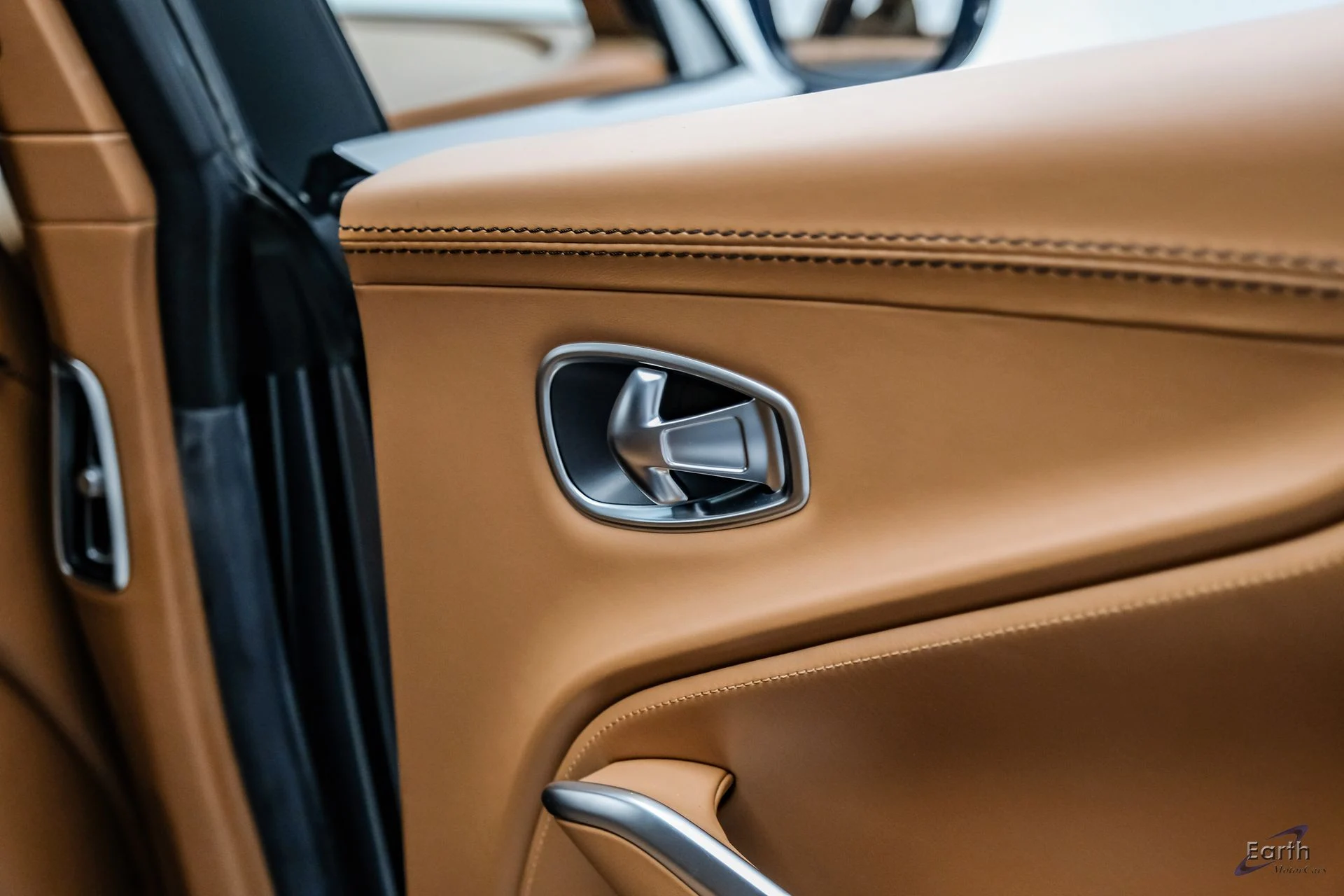 mph100_121499888_fcc1dad13035f8f71f132ab246fb5cbfx_12b6c8dbc5