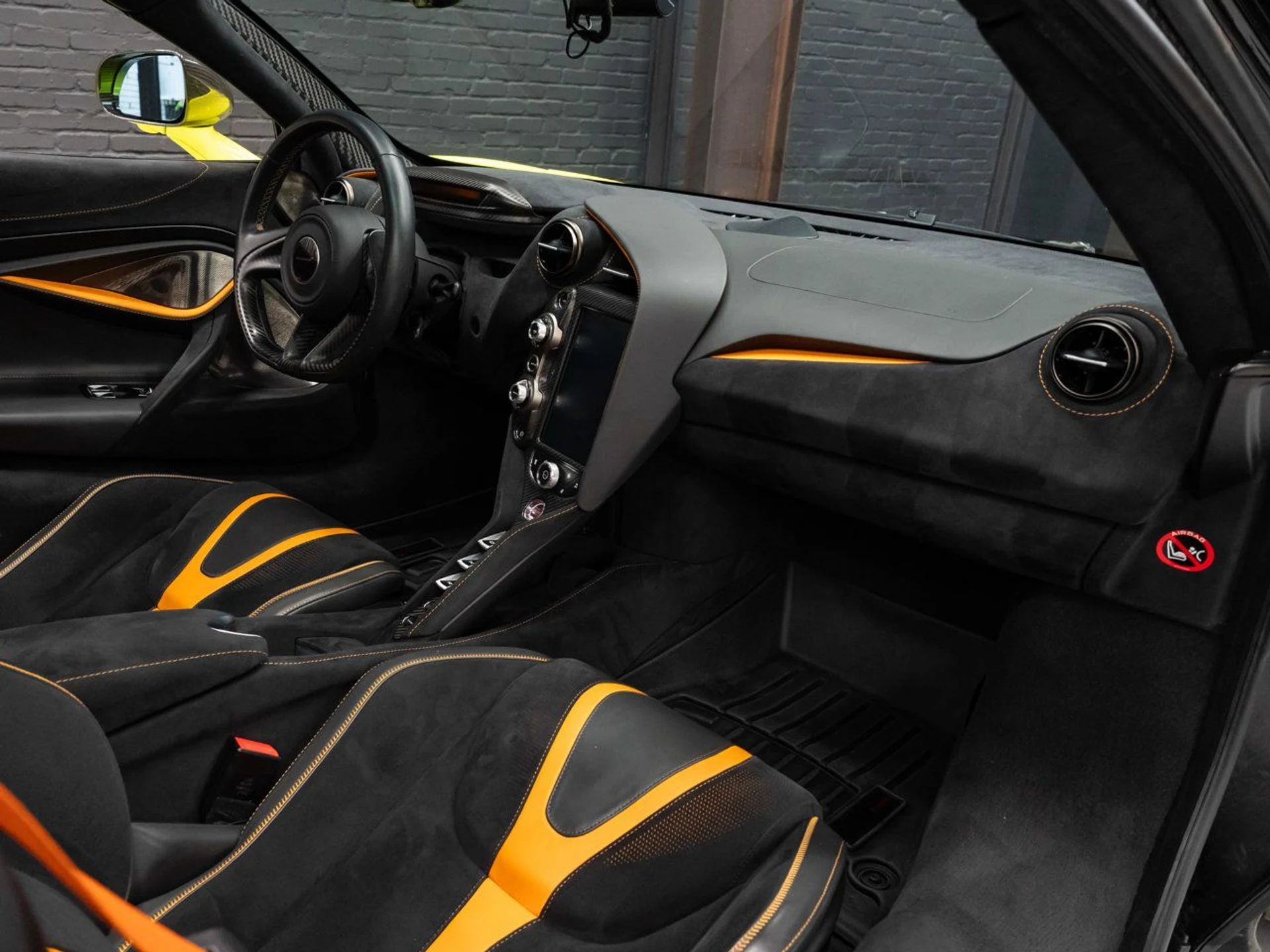 mph100_1395432967_mclaren_720s_2018_828e01b635