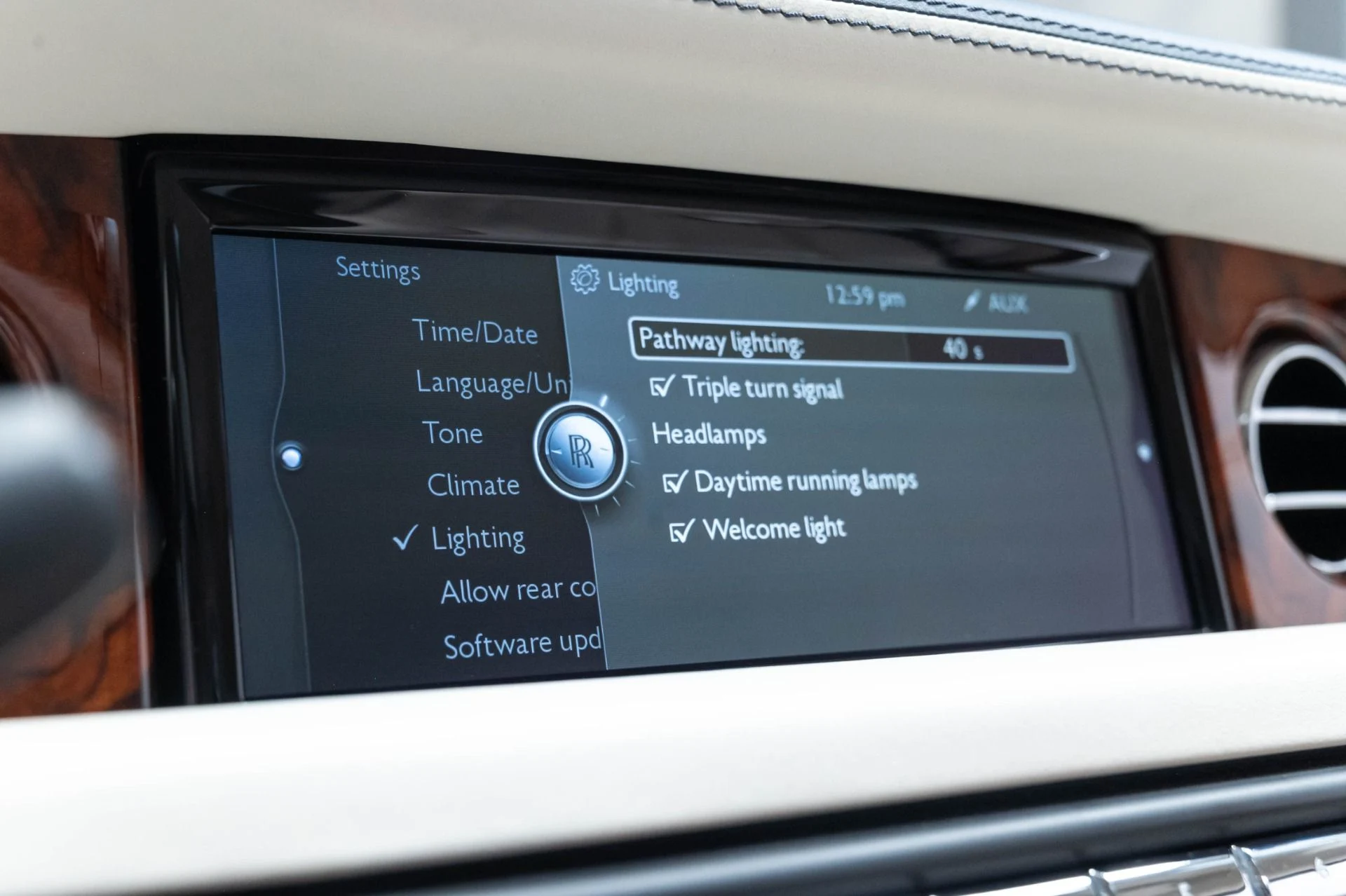 mph100_1538386148_Used_2013_Rolls_Royce_Phantom_1784226914_8250136288