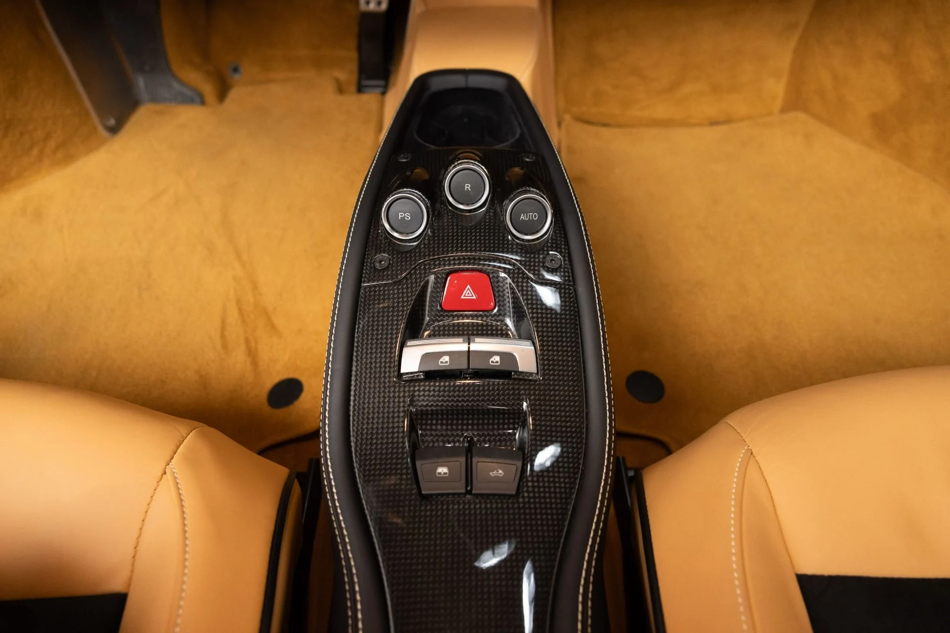 mph100_1671503181_Used_2013_Ferrari_458_Spider_1791300624_740317c50b