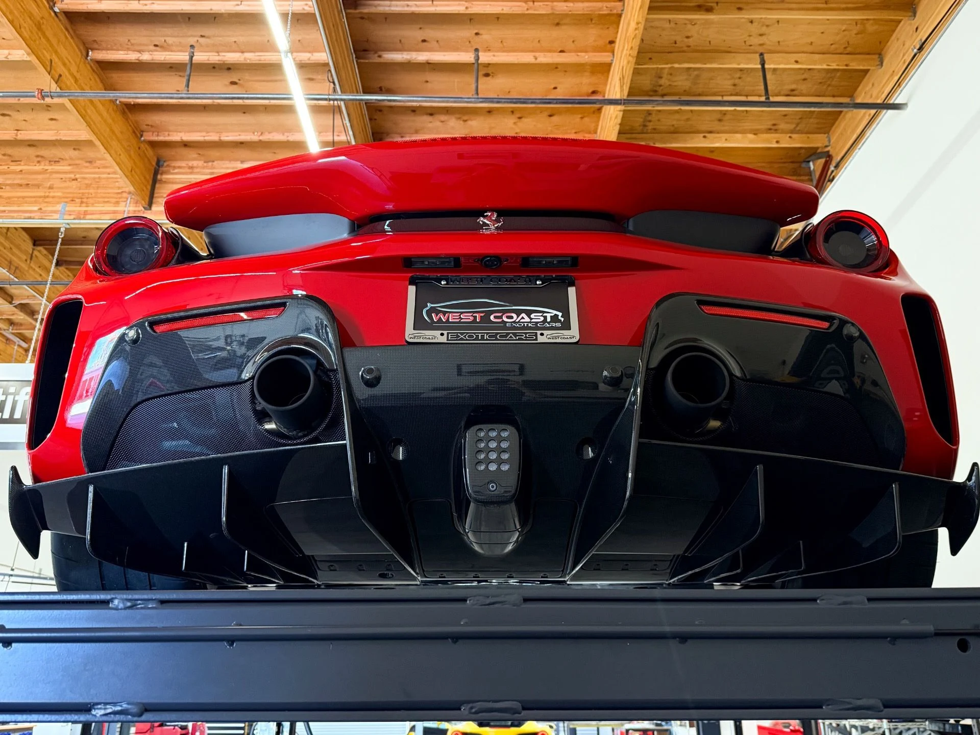 mph100_1761370000_Used_2019_Ferrari_488_Pista_1772733819_0f969a8ffe