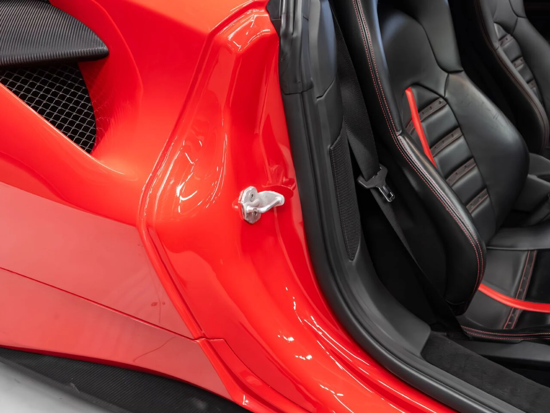 mph100_2364389408_ferrari_488_gtb_2017_54cd6301af