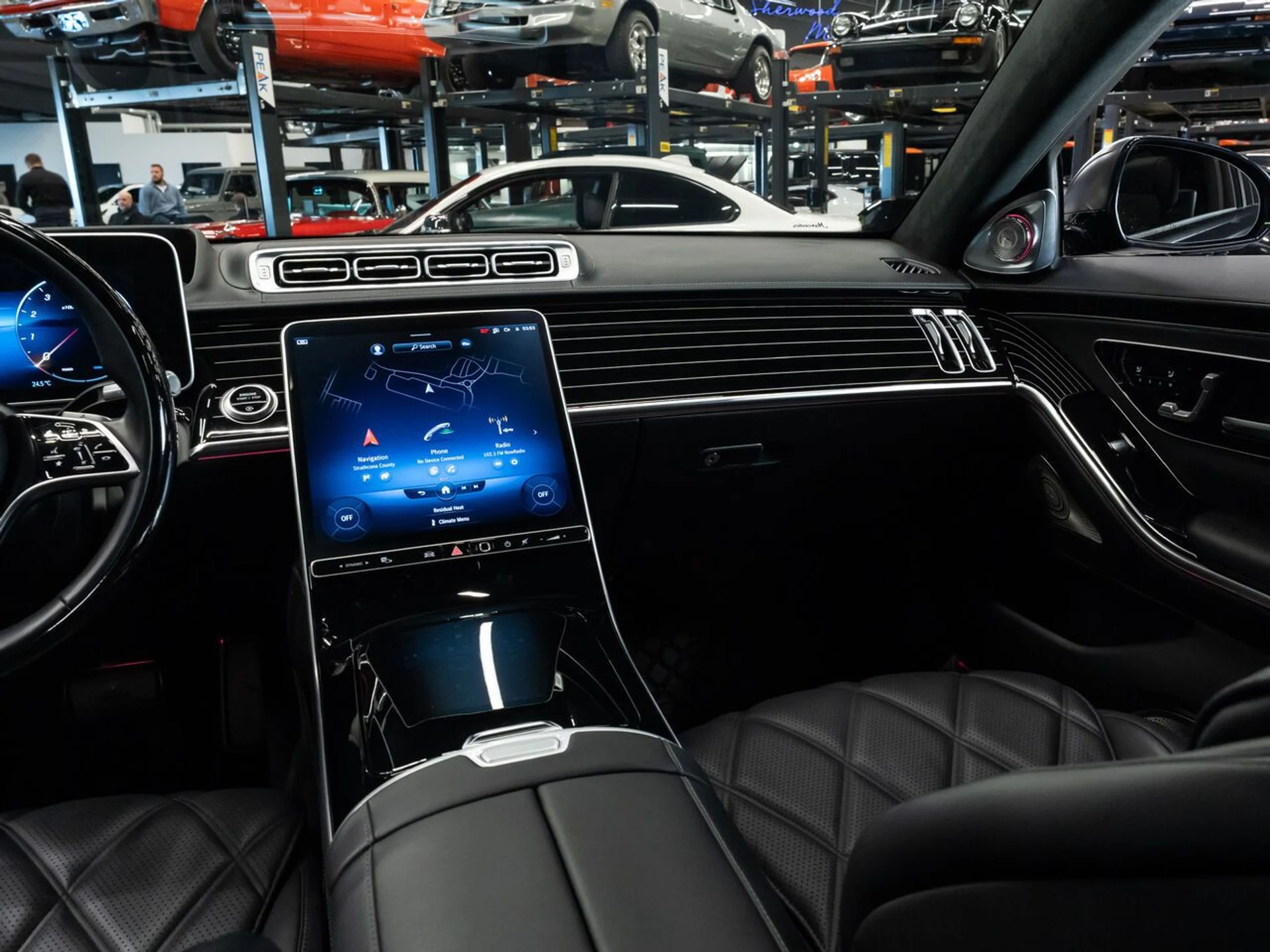 mph100_2647707308_mercedes_benz_s_class_2023_5156362936