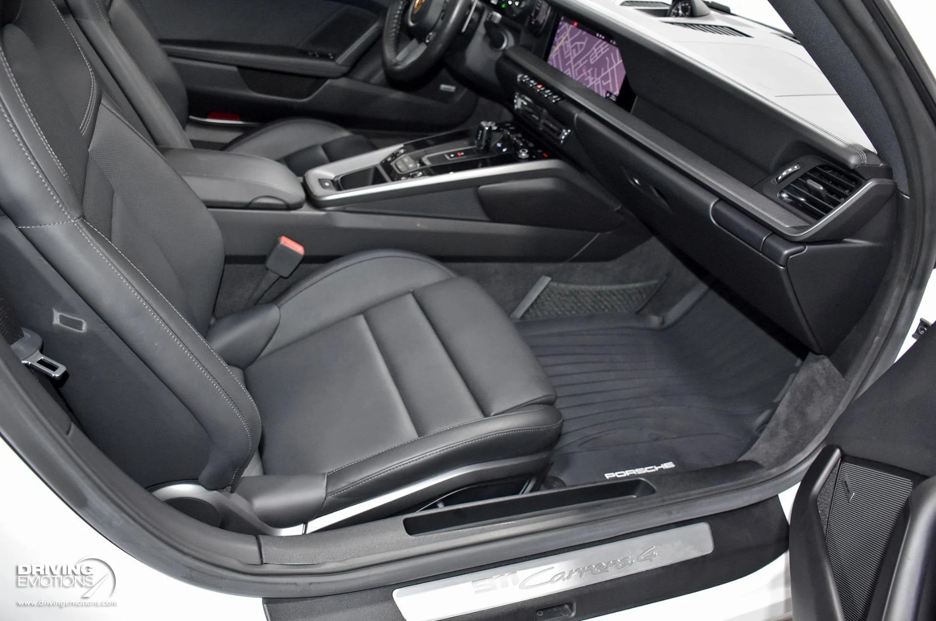 mph100_2675709353_865_p101_l_ae52789e68