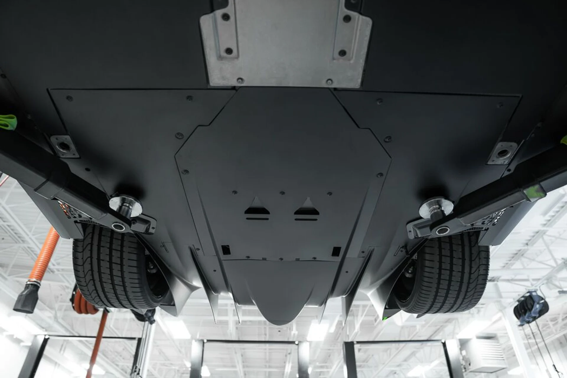 mph100_2830909135_lamborghini_veneno_2014_jpg_v_1779988126_298c09a3c1