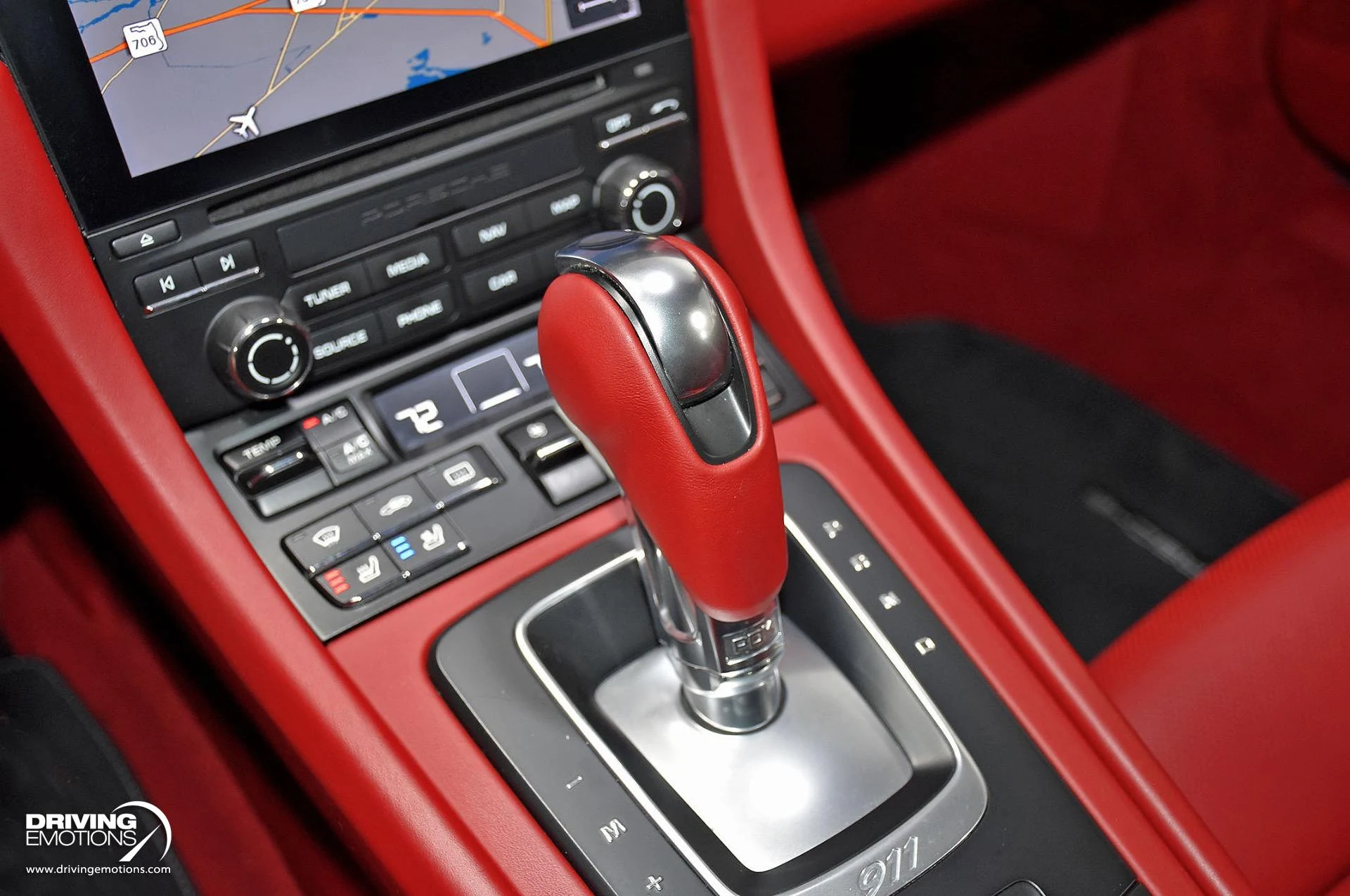 mph100_2840561440_866_p101_l_479e76d5ce