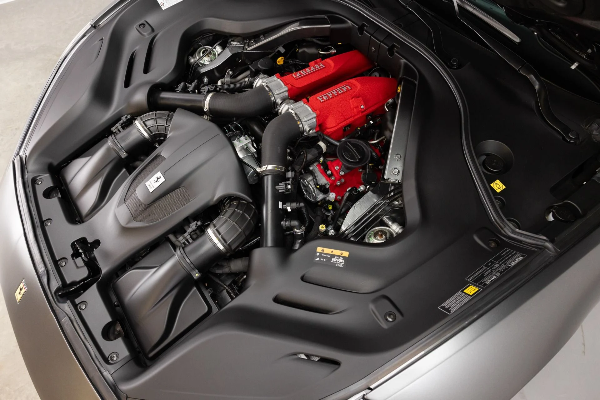 mph100_2848374626_Used_2023_Ferrari_Portofino_M_1784746768_46988f6d84